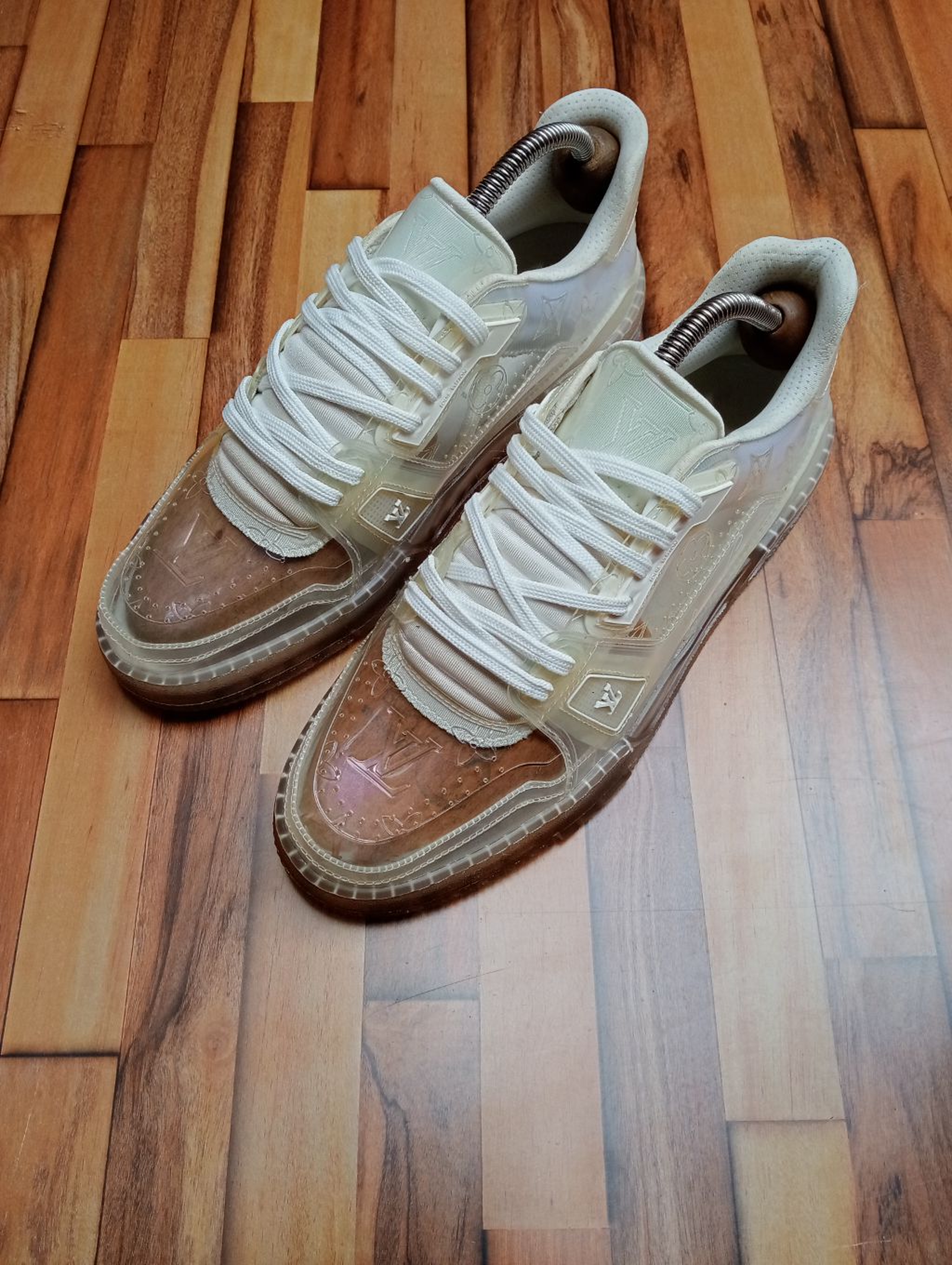 LOUIS VUITTON TRAINERS