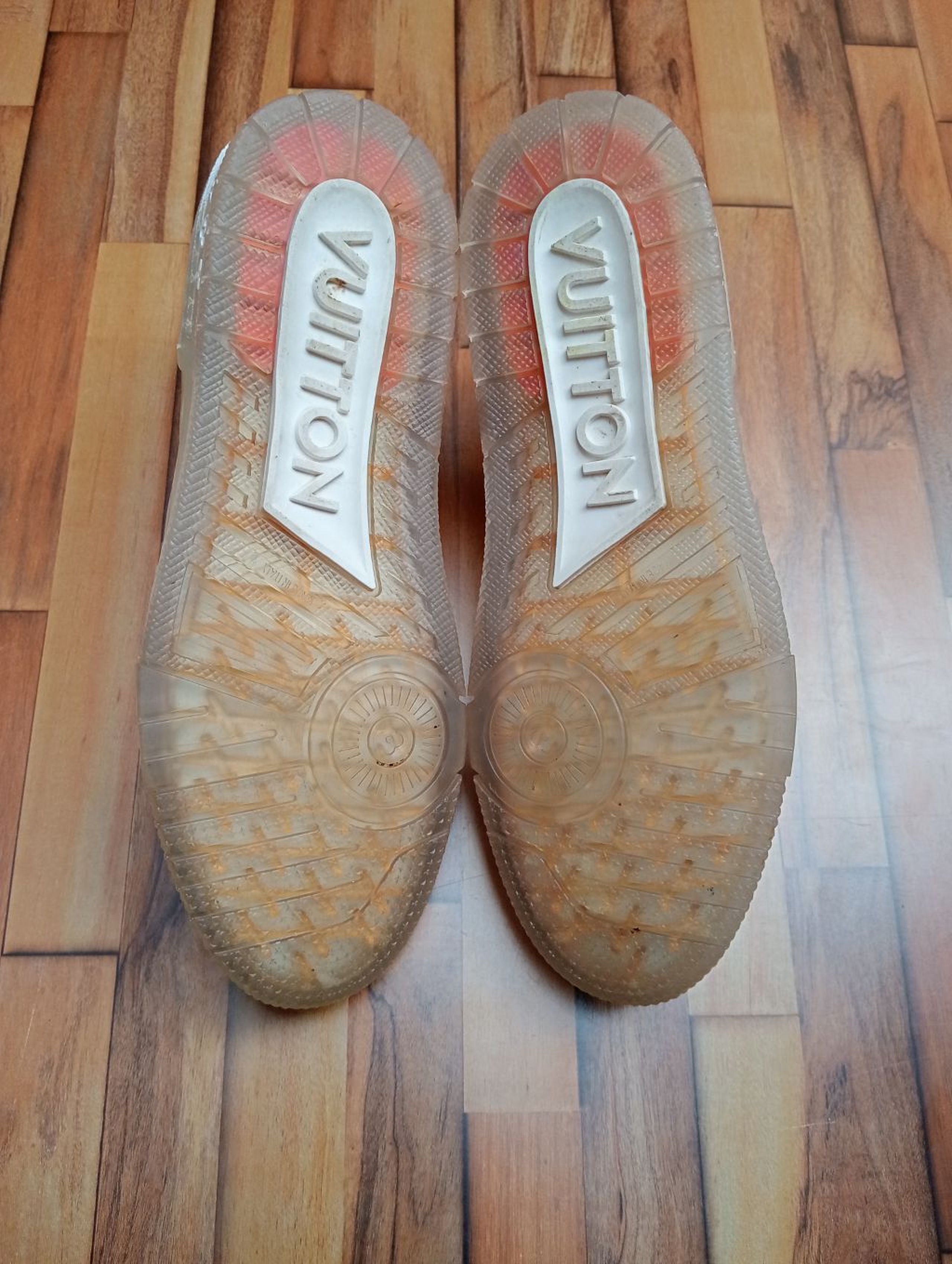 LOUIS VUITTON TRAINERS