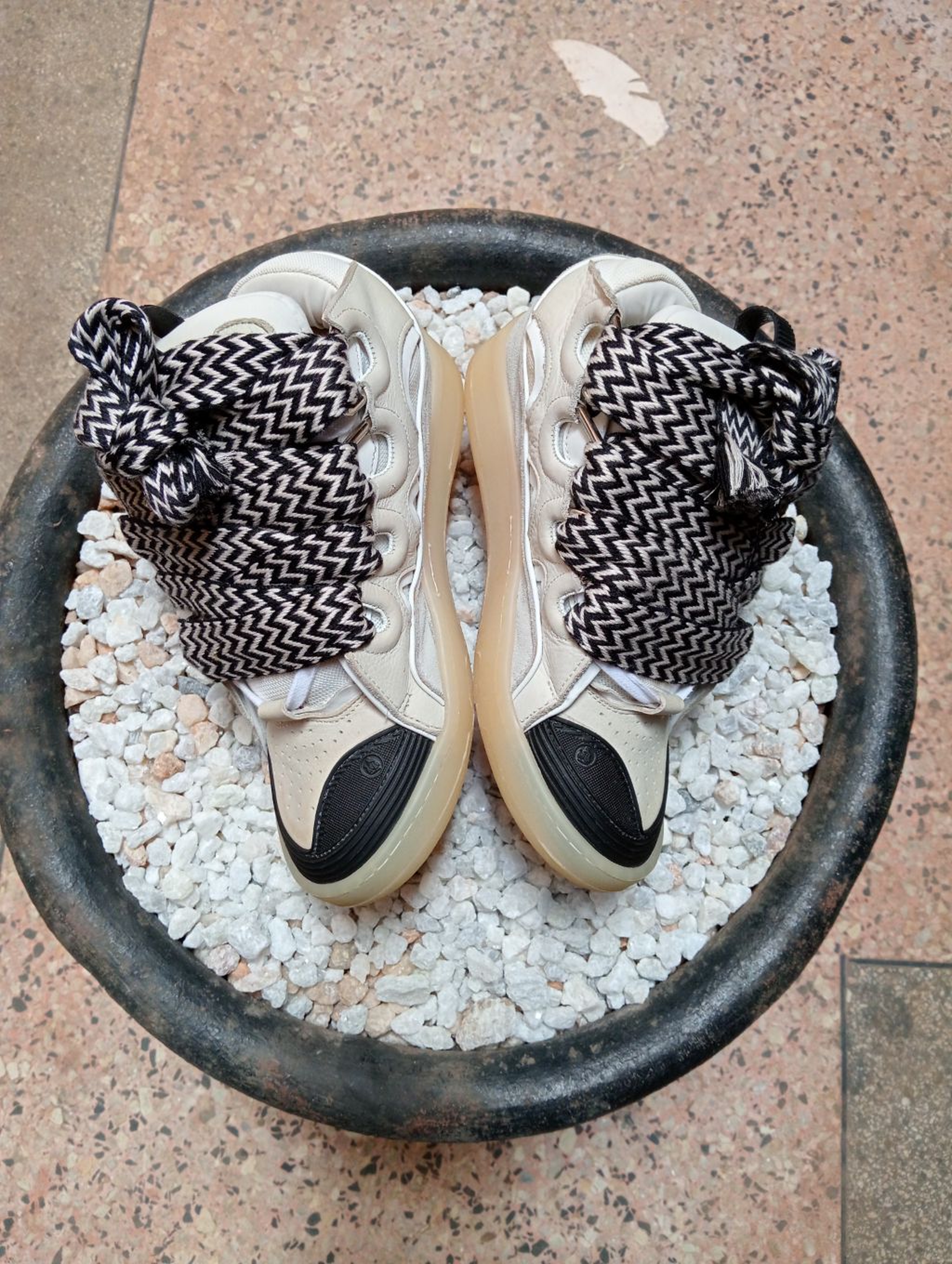 LANVIN CURBS