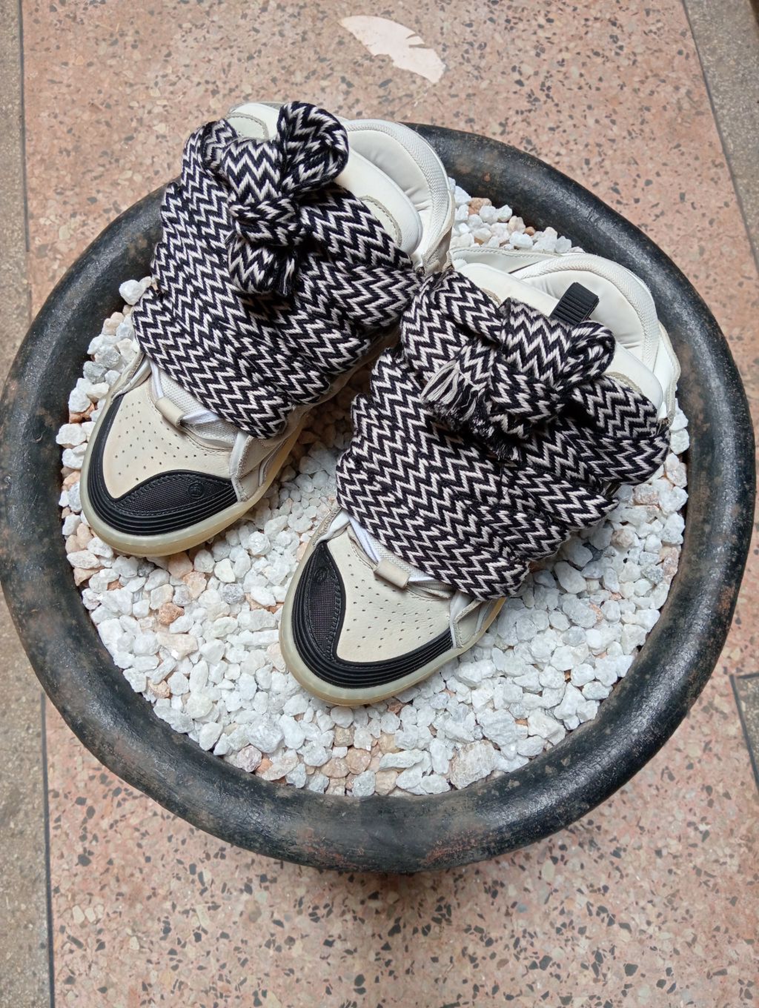 LANVIN CURBS