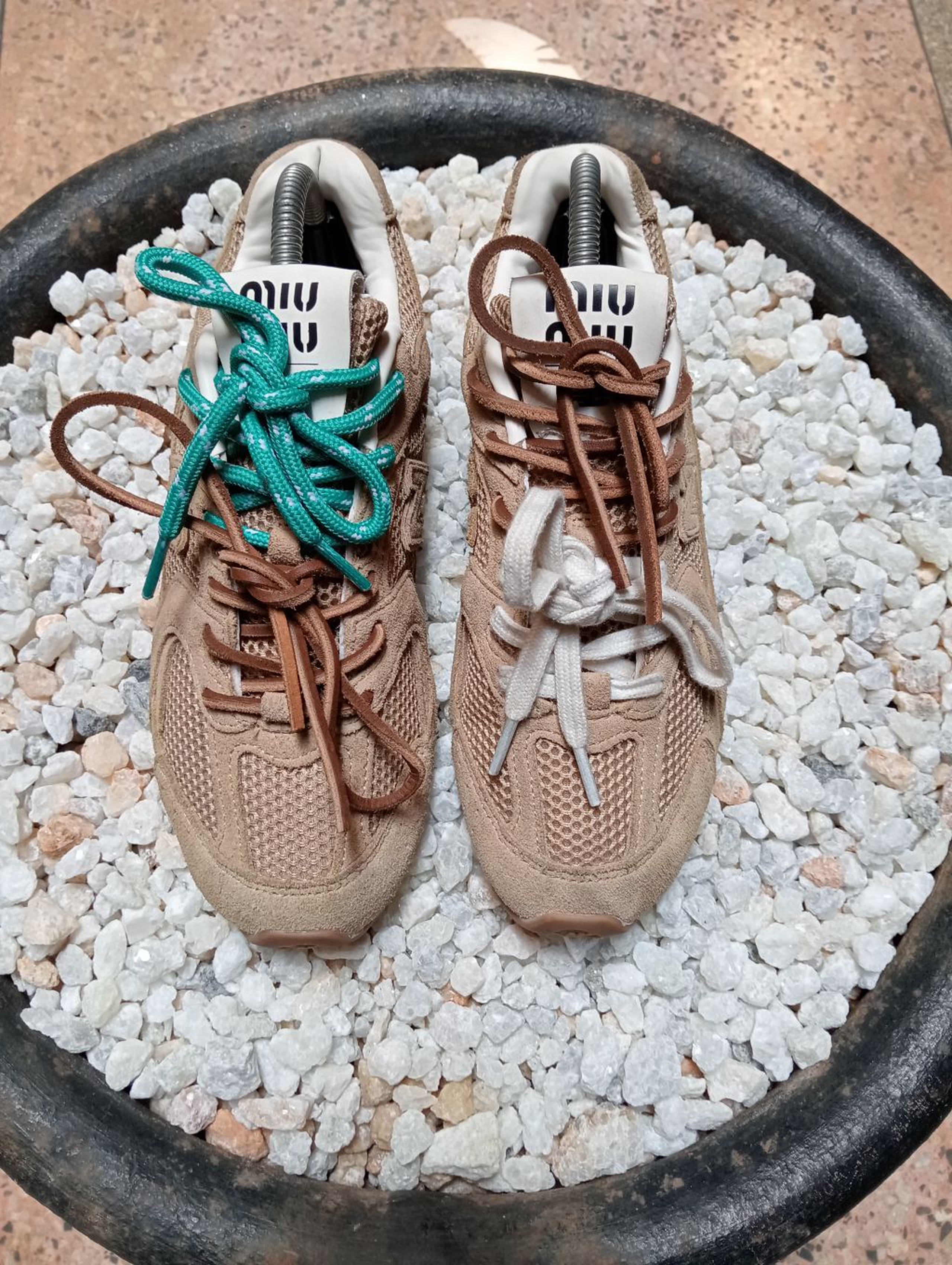 NEWBALANCE 530 X MIUMIU 🤎
