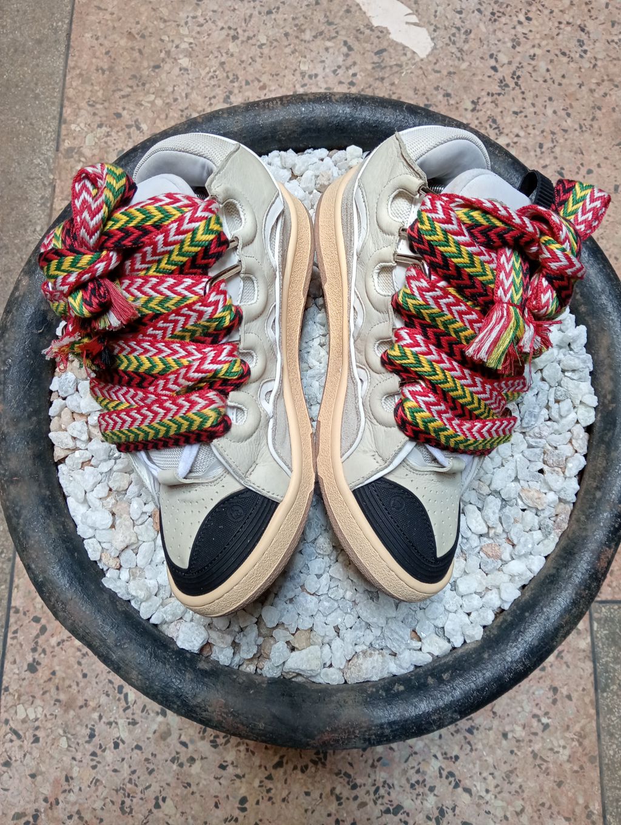 LANVIN CURBS 