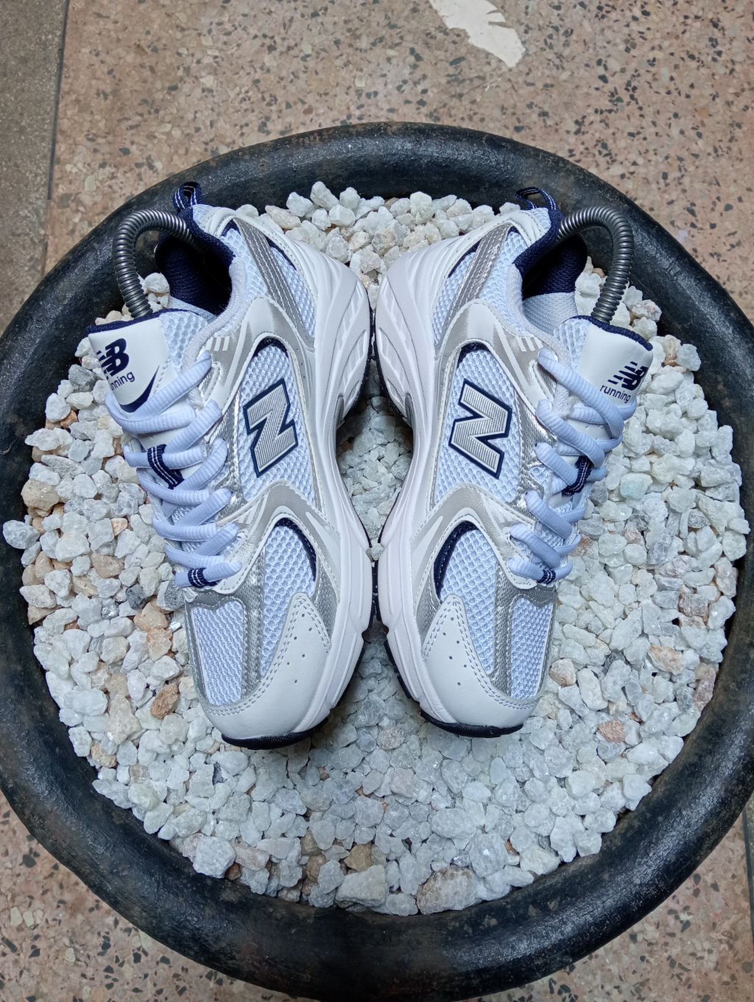 NEWBALANCE 530 🤍