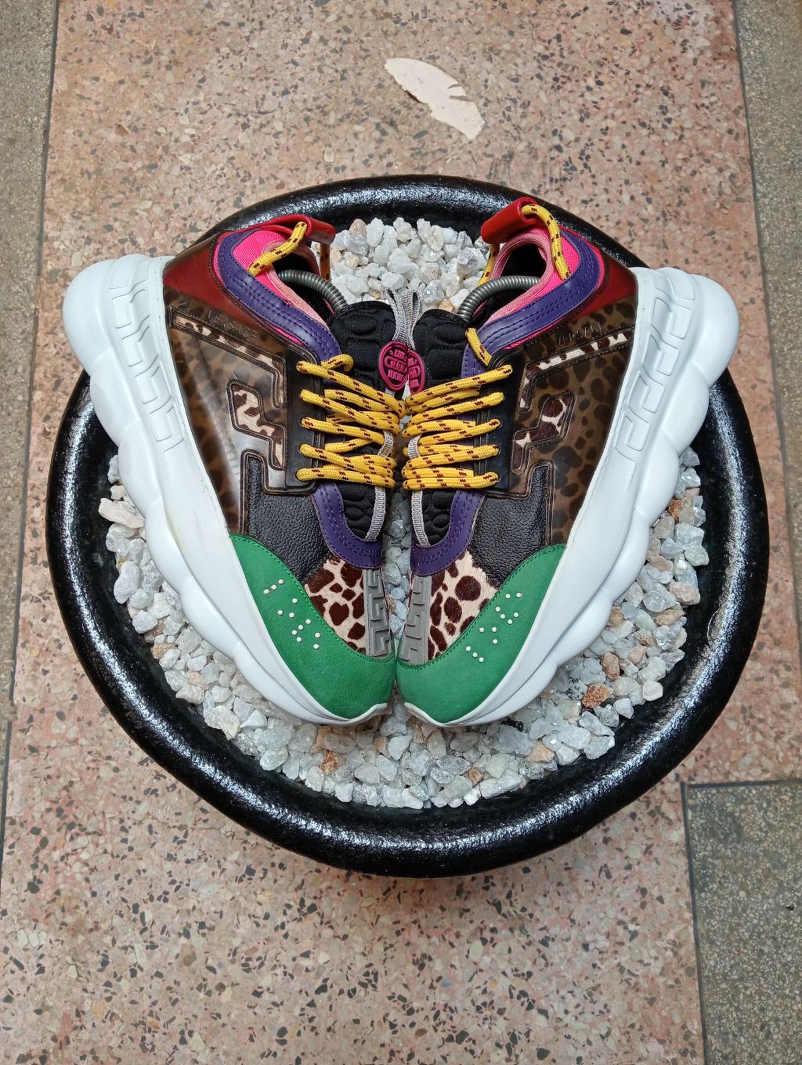 VERSACE CHAIN REACTION 