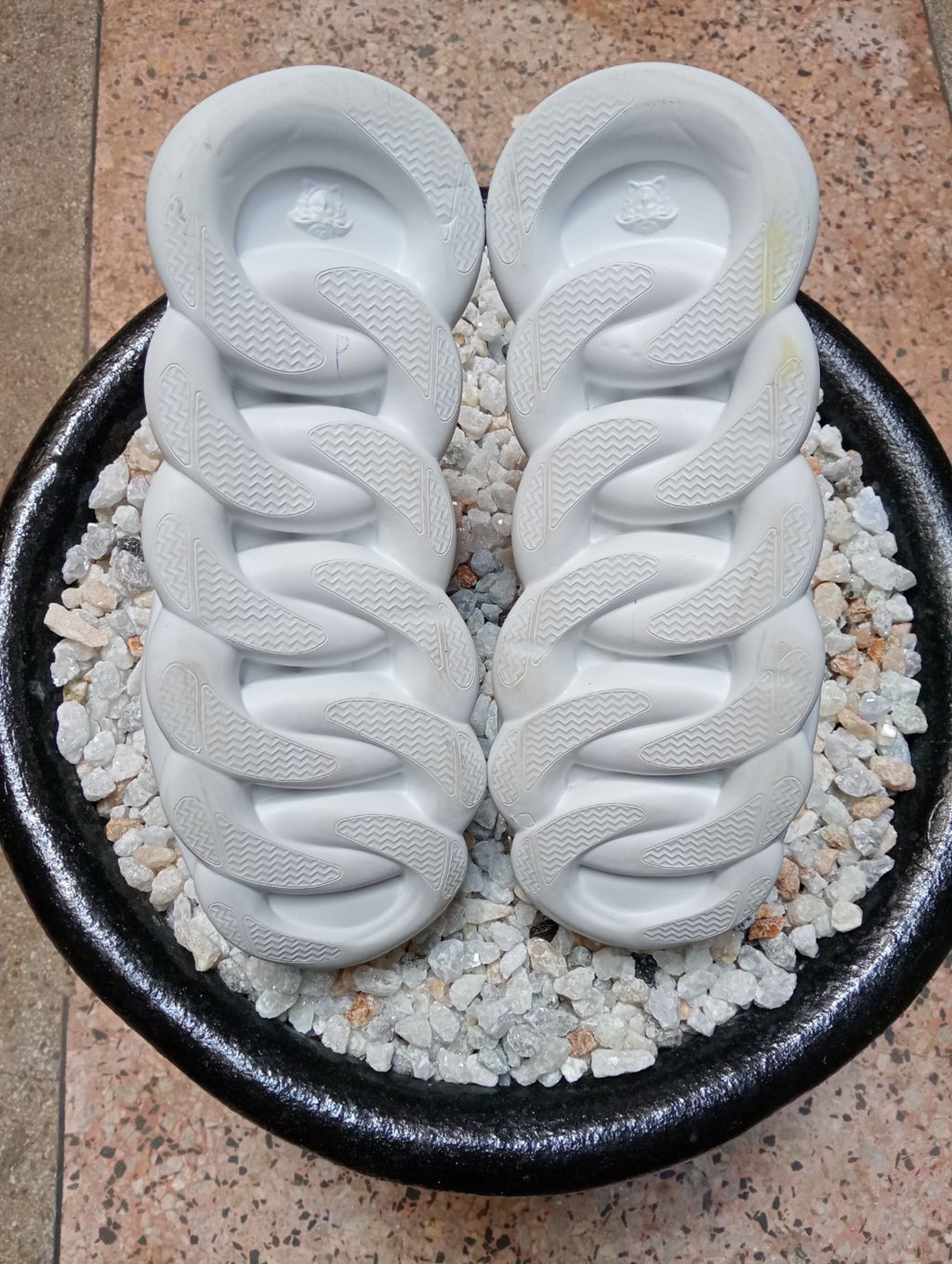 VERSACE CHAIN REACTION 