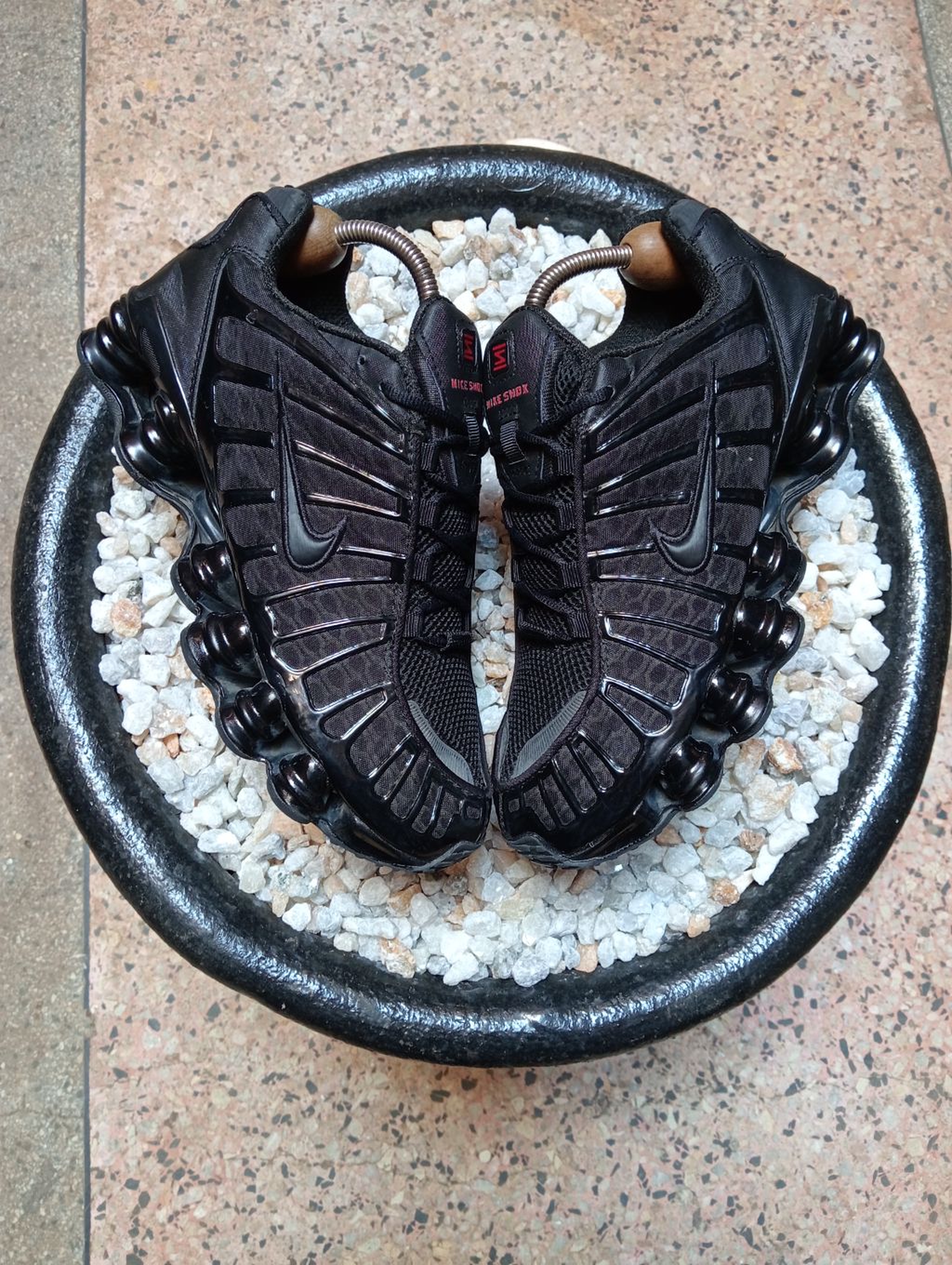 NIKE SHOX 🖤