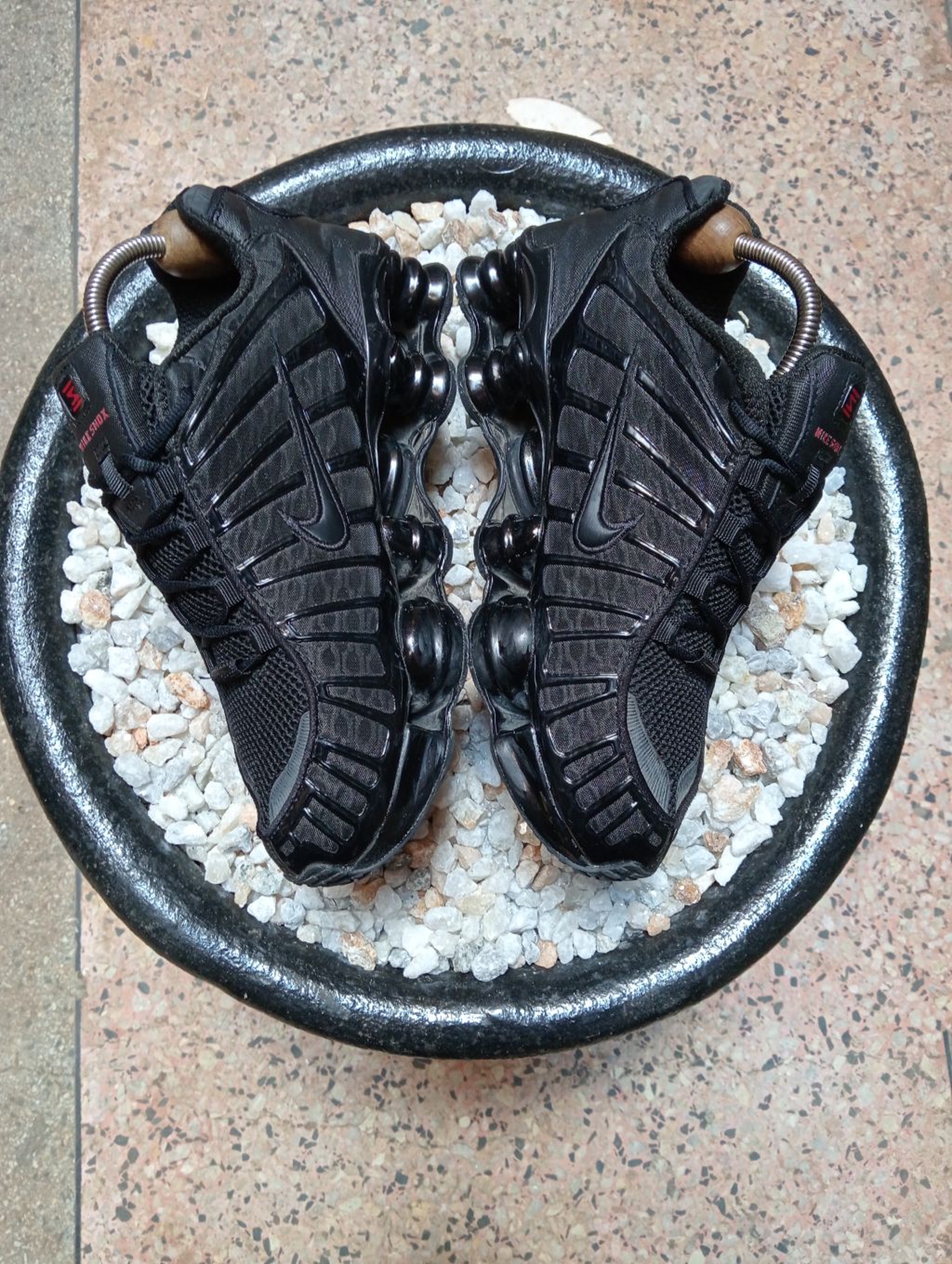 NIKE SHOX 🖤