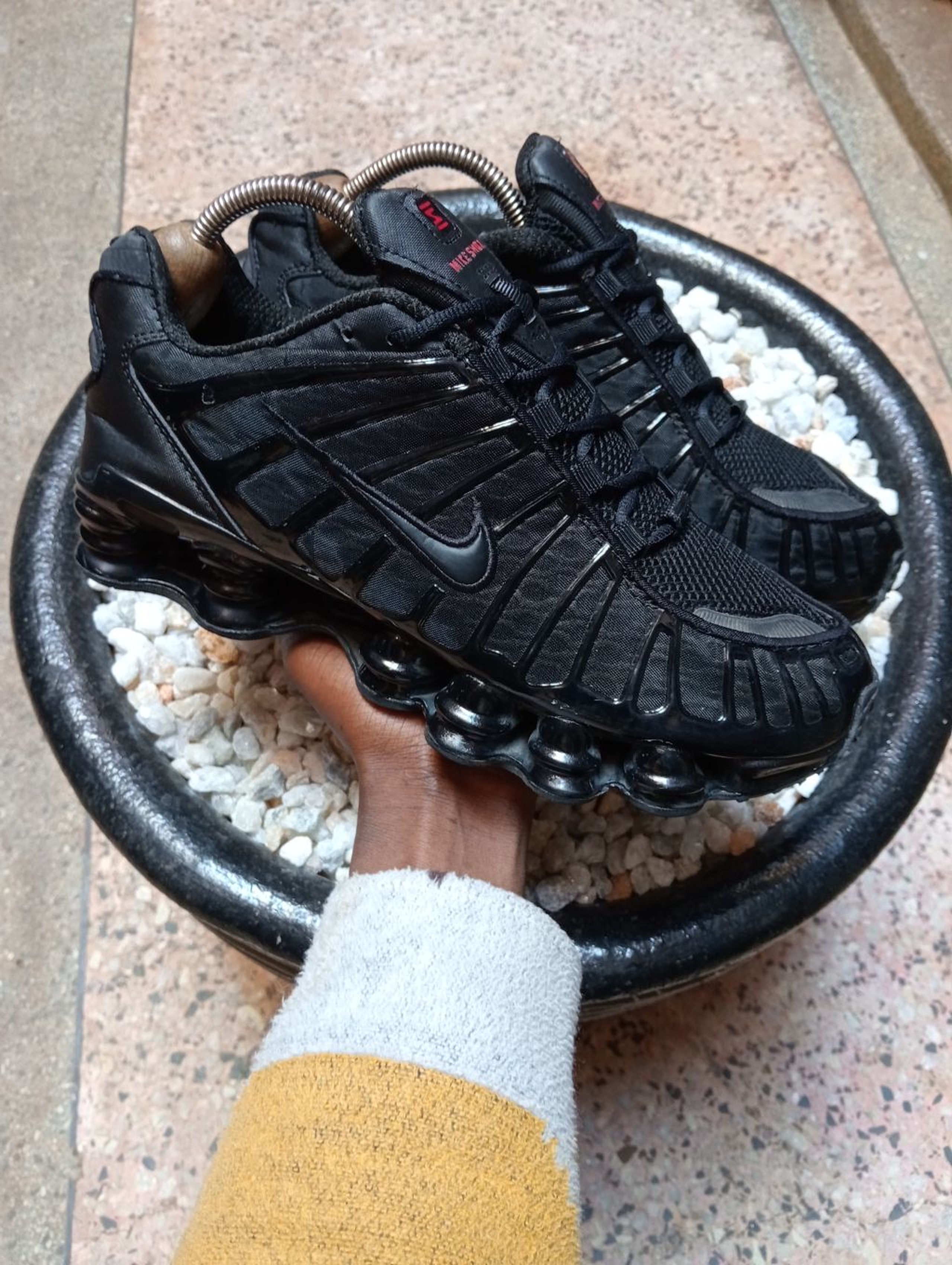 NIKE SHOX 🖤