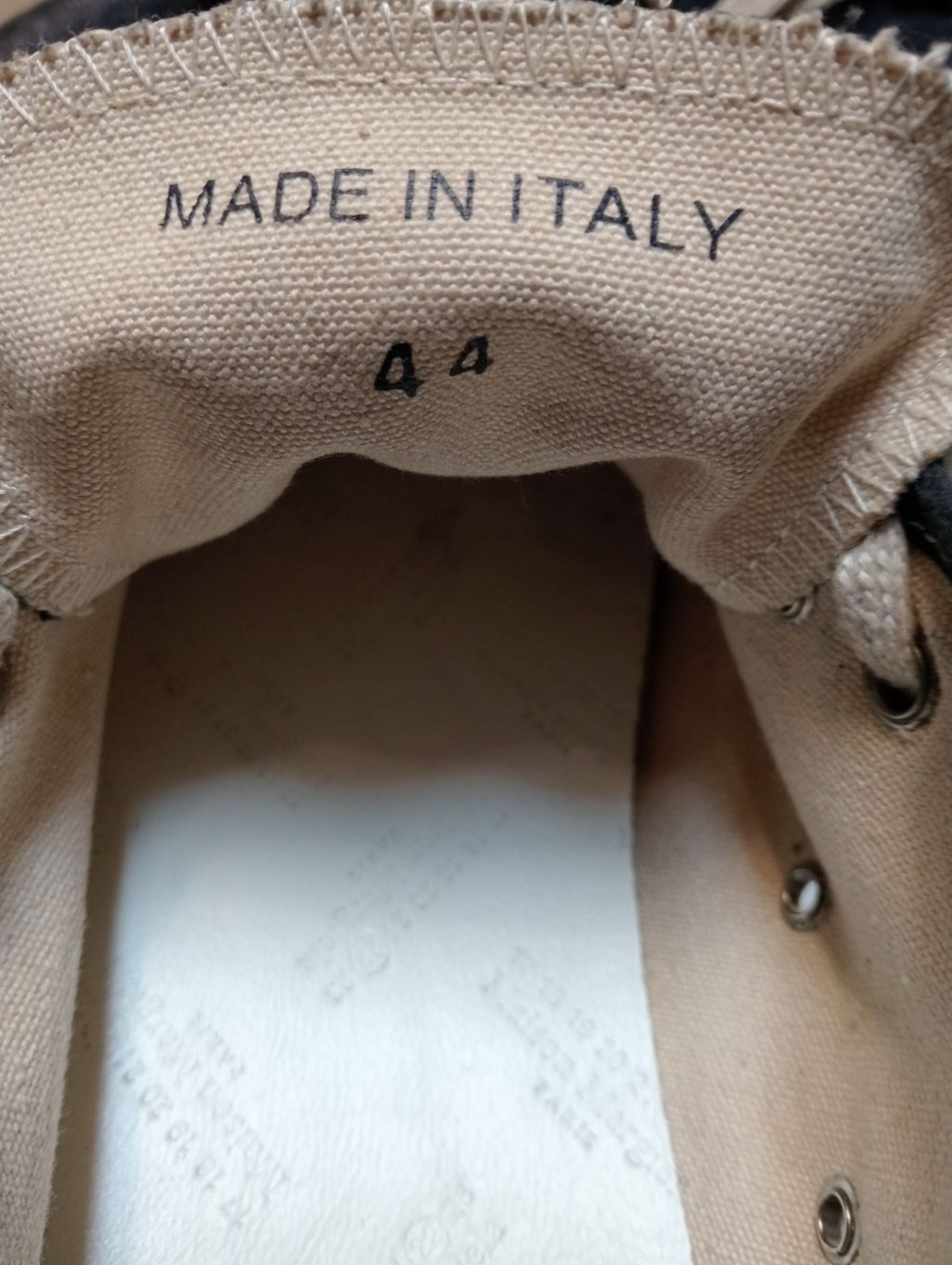 MAISON MARGIELA TABI SNEAKERS 🖤