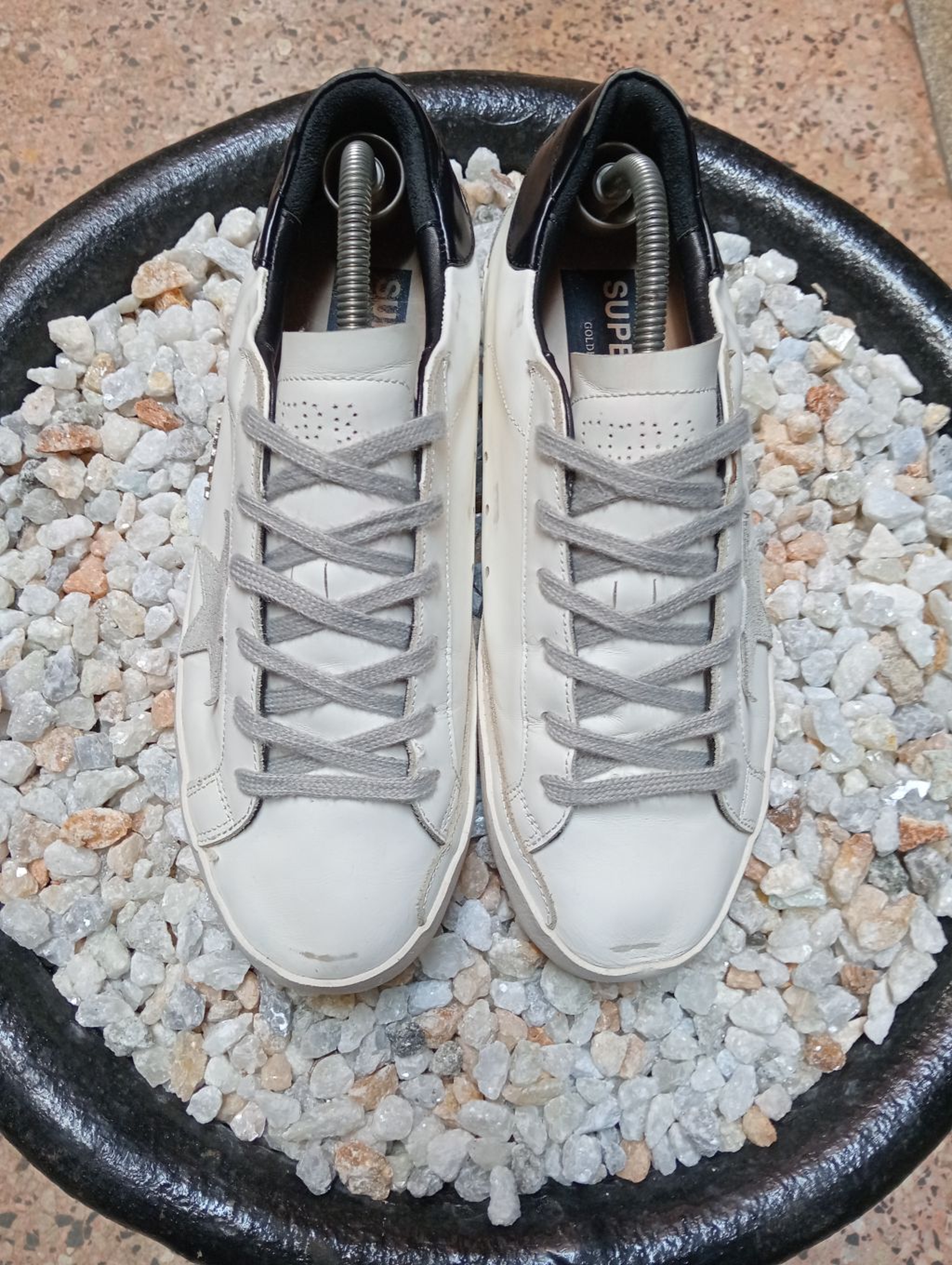 GOLDEN GOOSE 