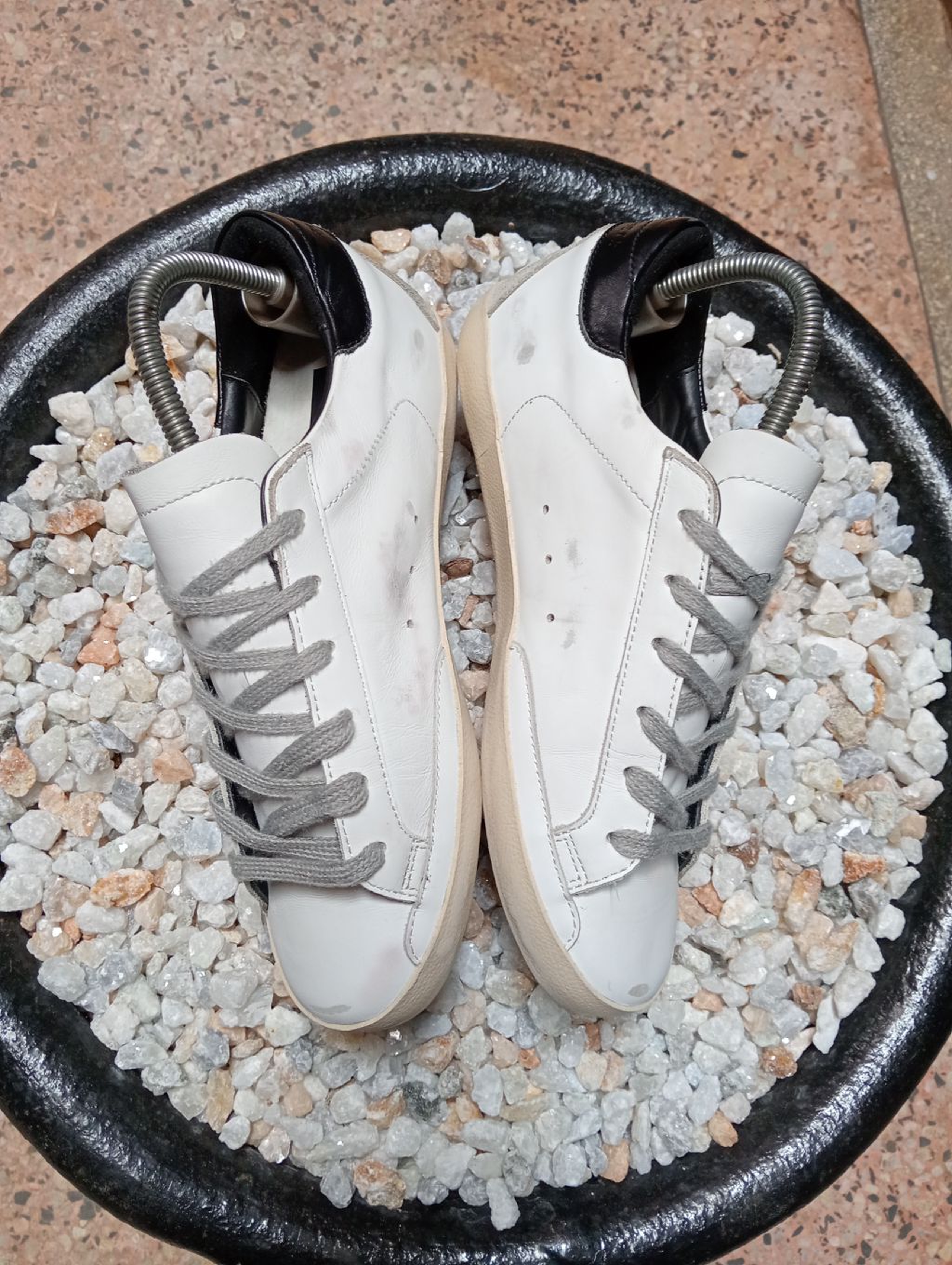 GOLDEN GOOSE 