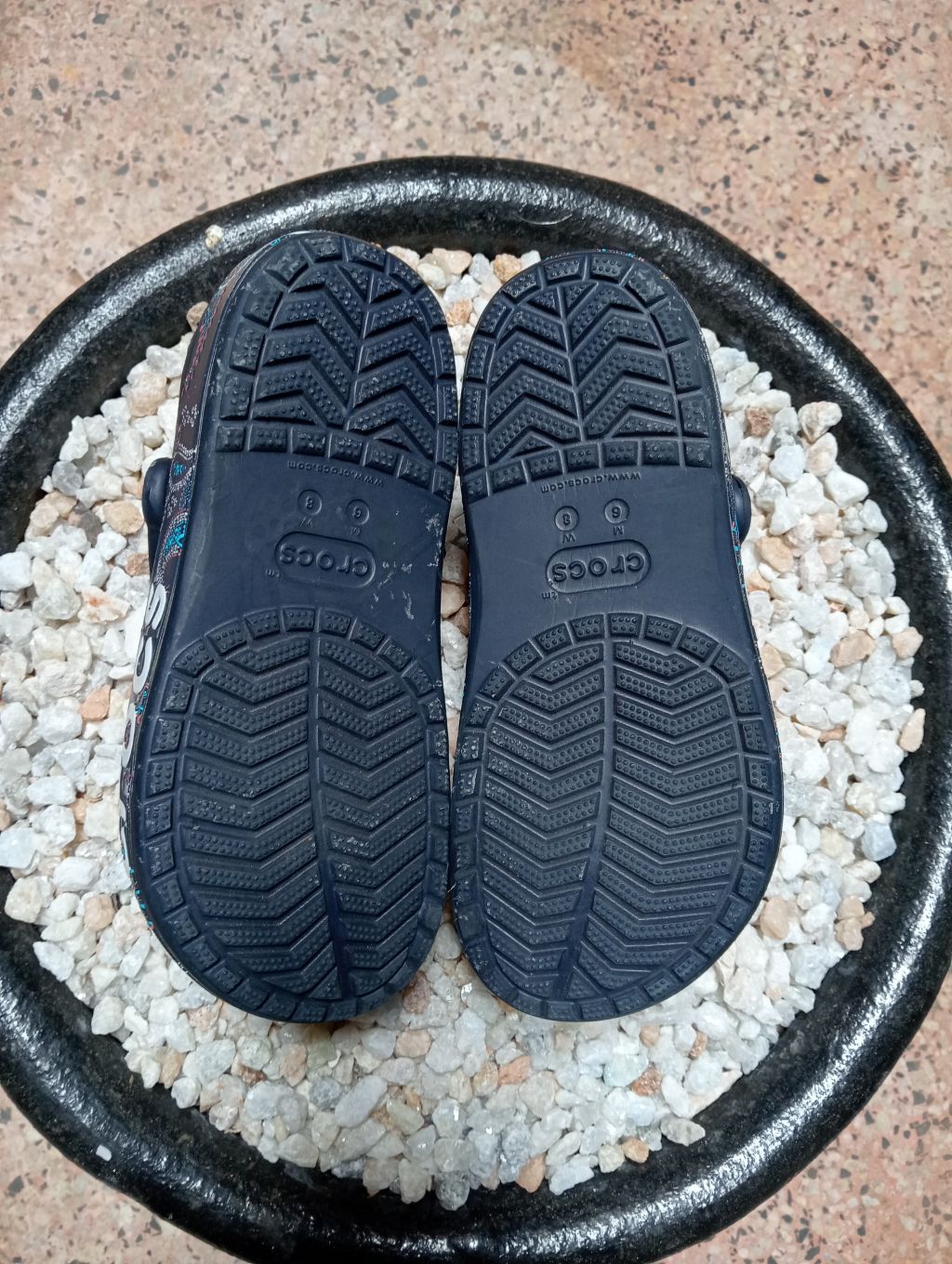 CROCS 