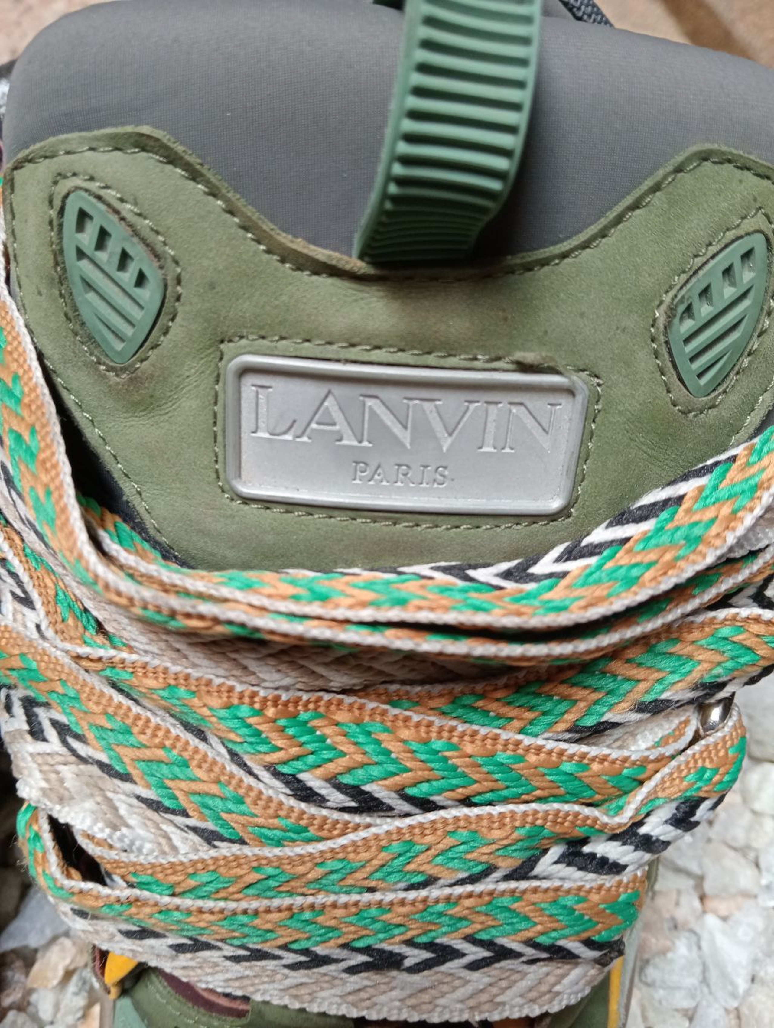 LANVIN CURBS 