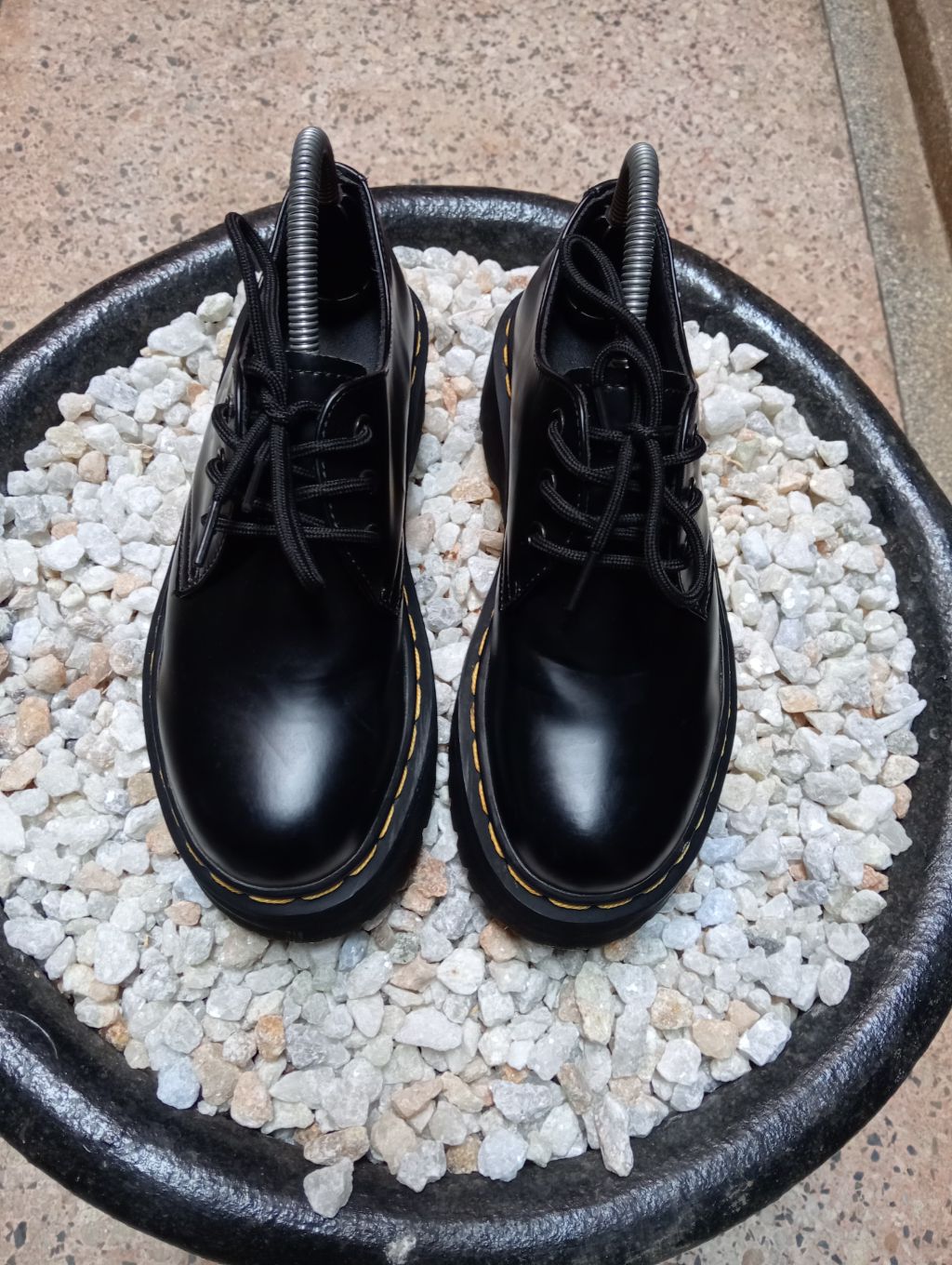 DR MARTENS 