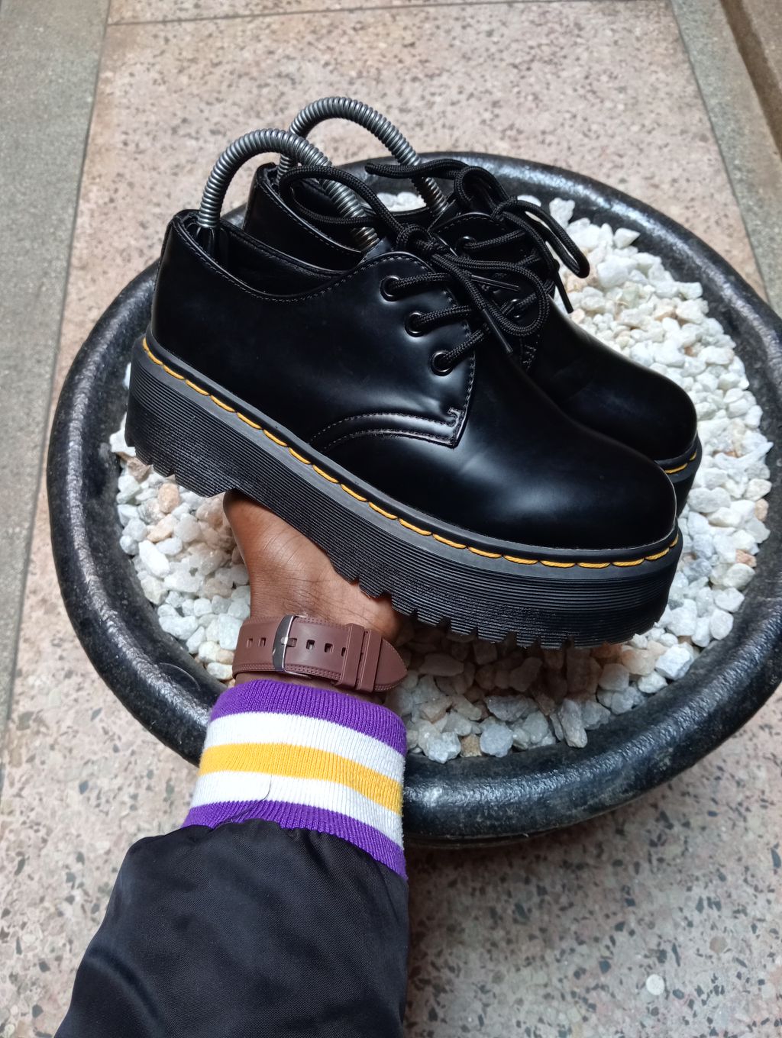 DR MARTENS 