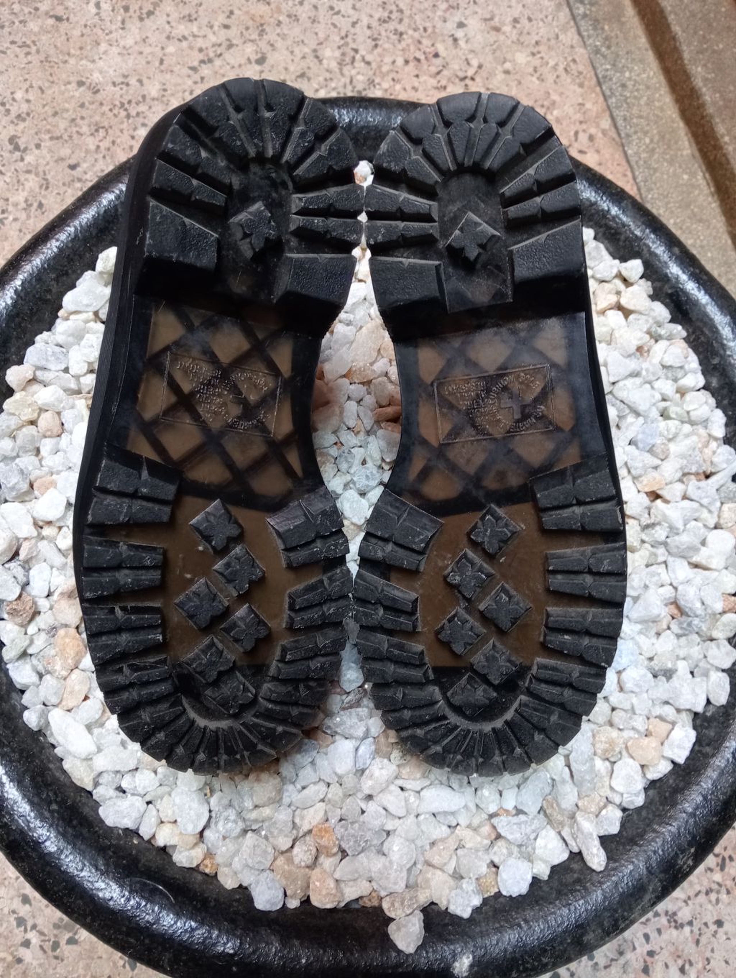 DR MARTENS 