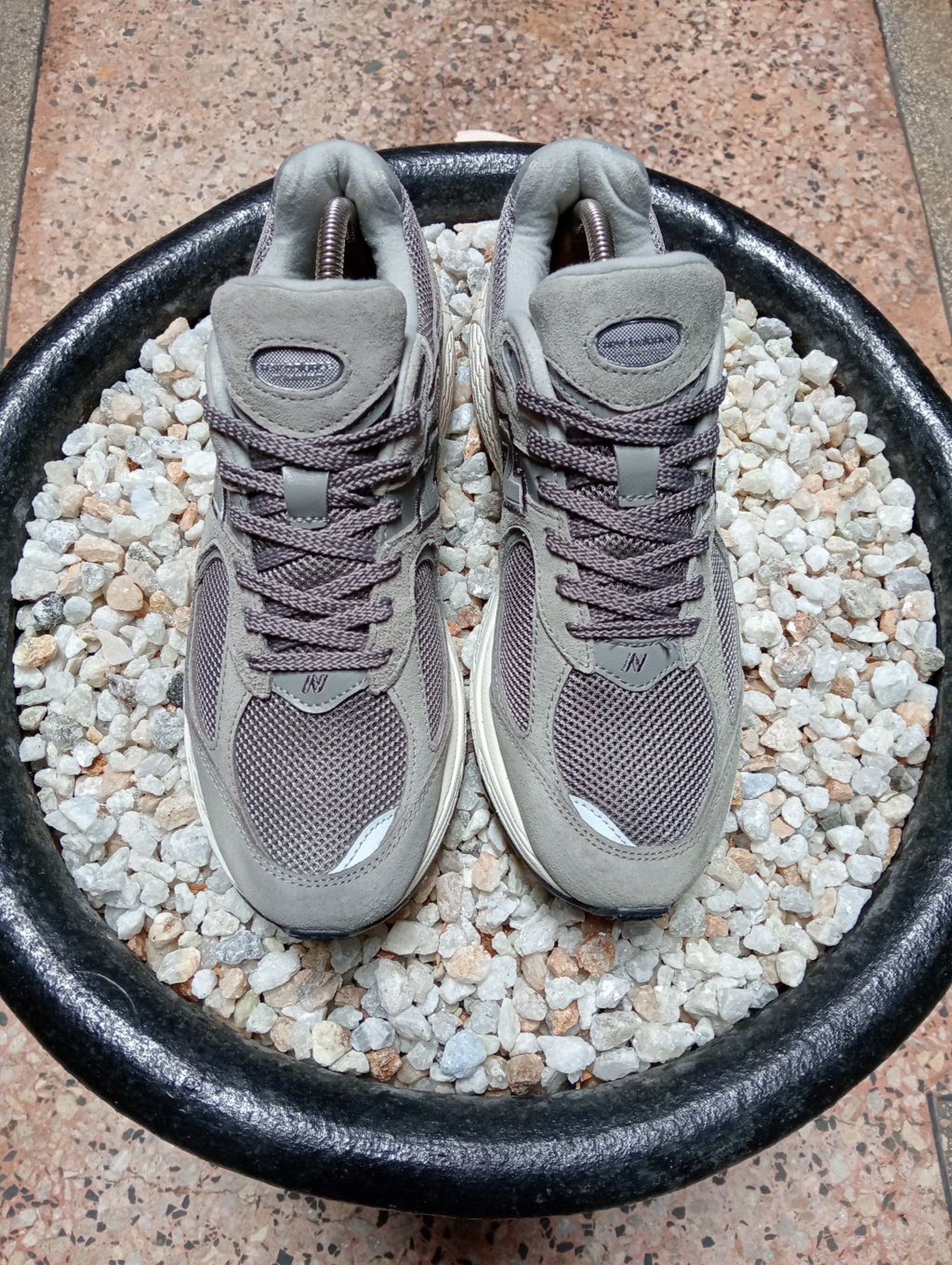 NEWBALANCE 2002R 