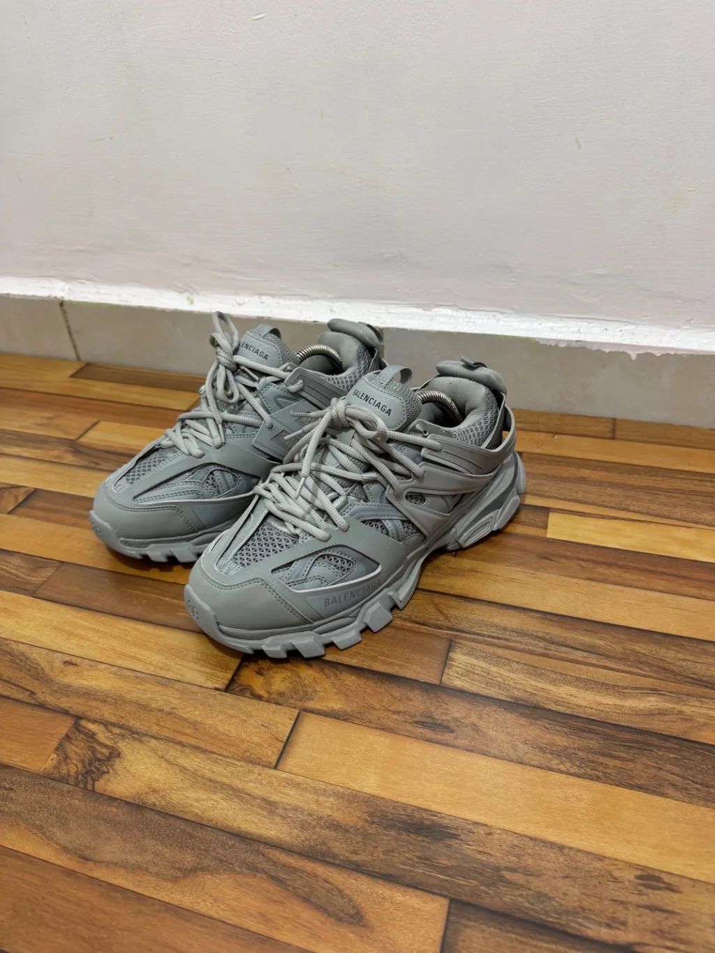 BALENCIAGA TRACK 🩶