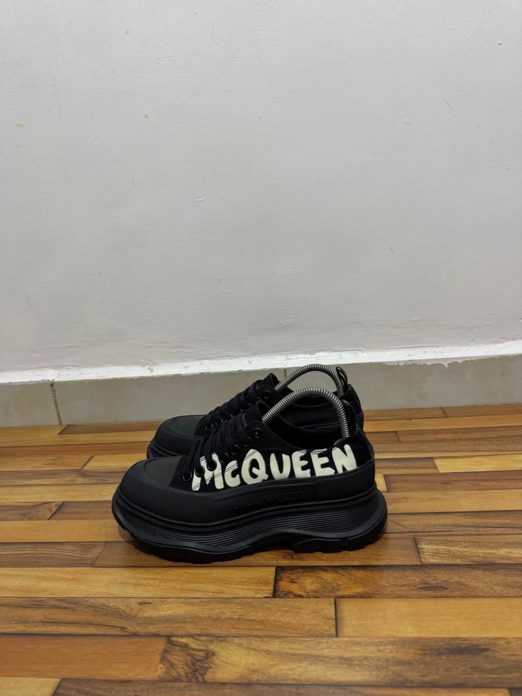 ALEXANDER MCQUEEN 🖤