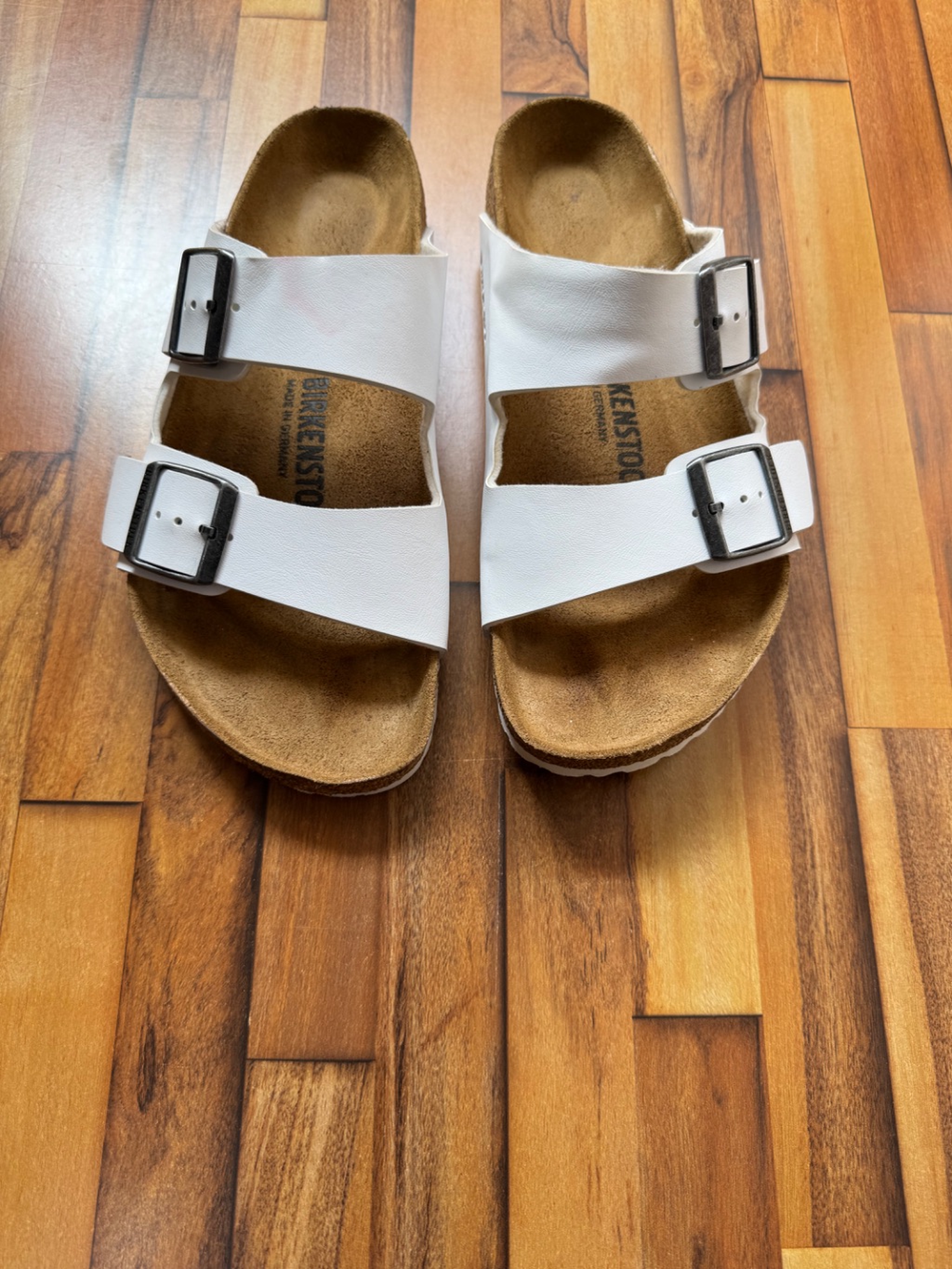 BIRKENSTOCK SANDALS 