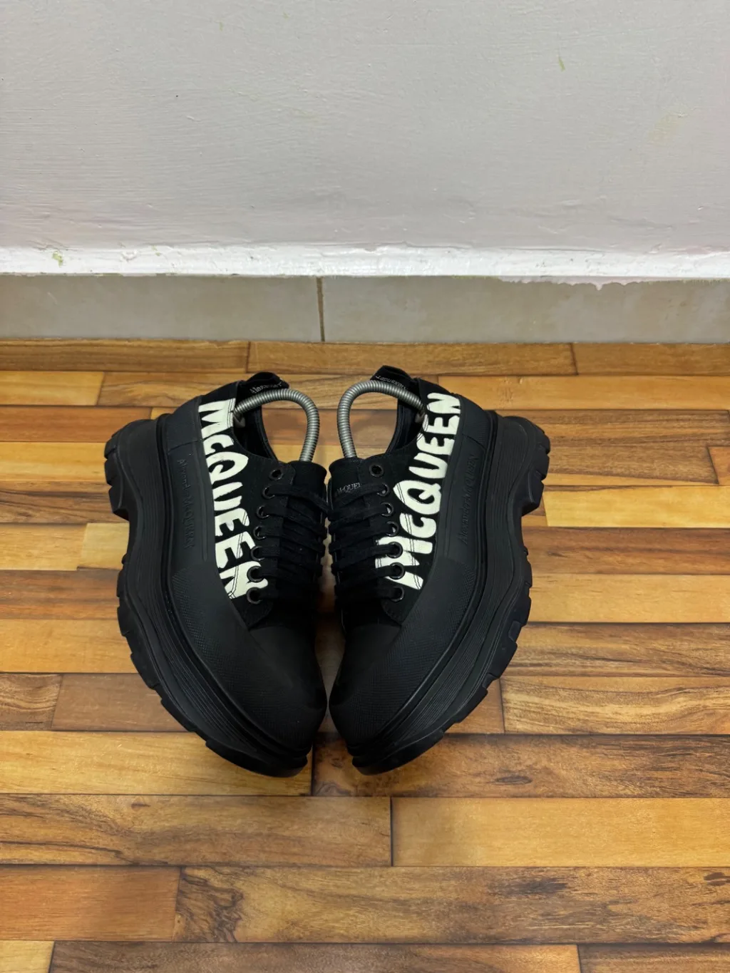 ALEXANDER MCQUEEN 🖤