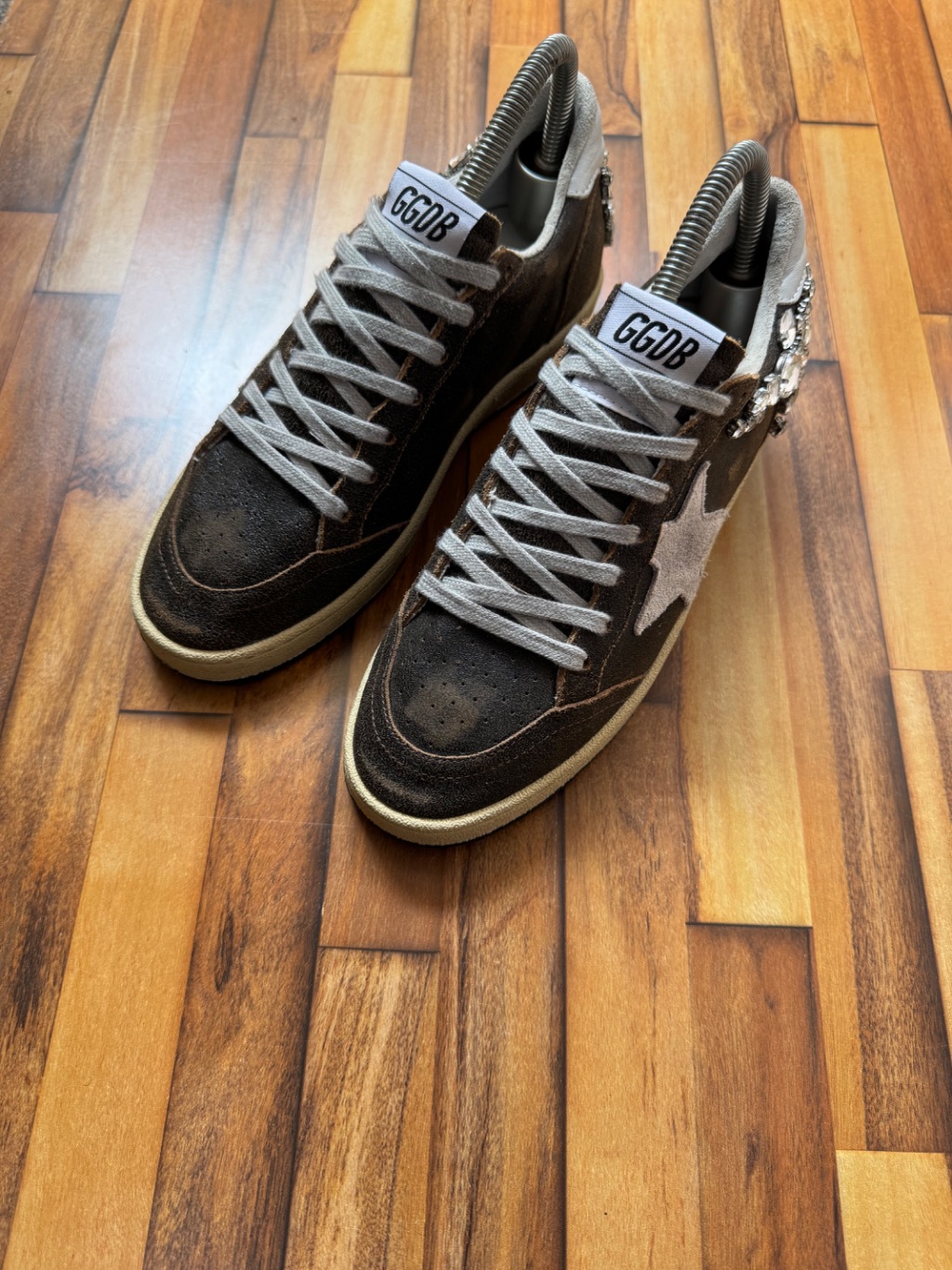 GOLDEN GOOSE