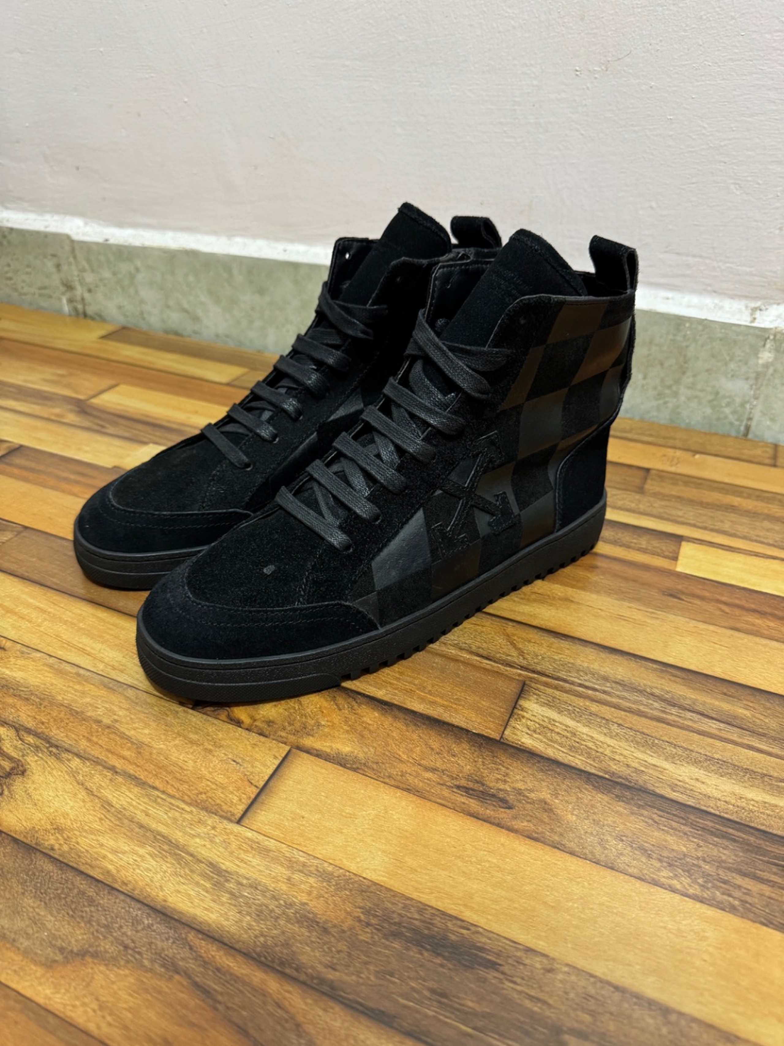 OFF_ WHITE ⚡️🖤