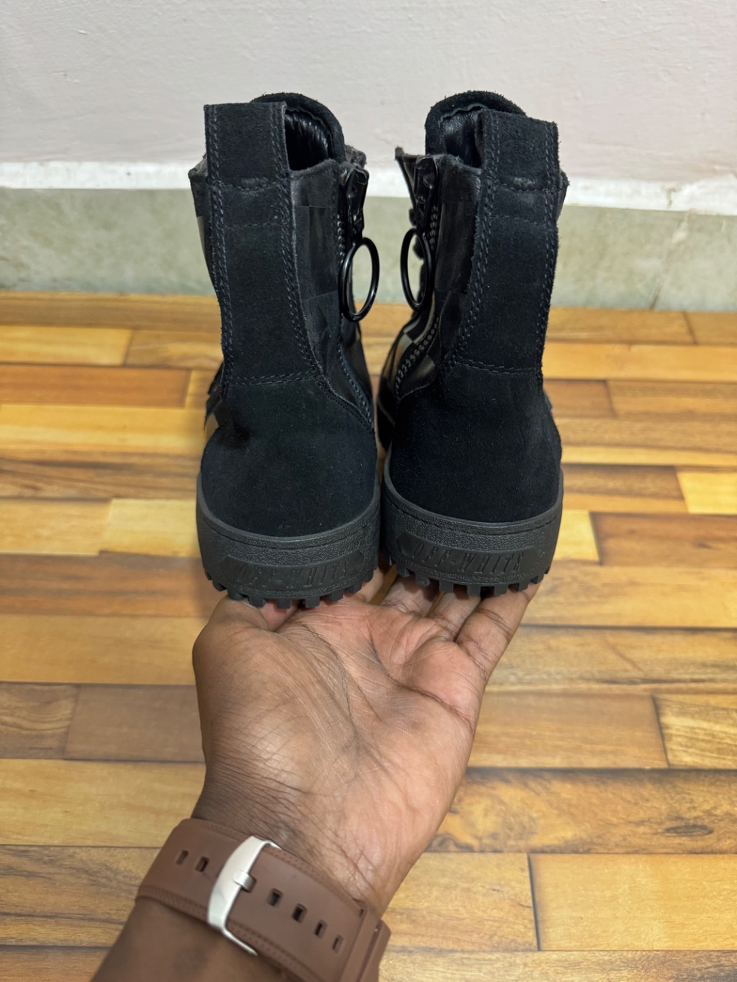 OFF_ WHITE ⚡️🖤