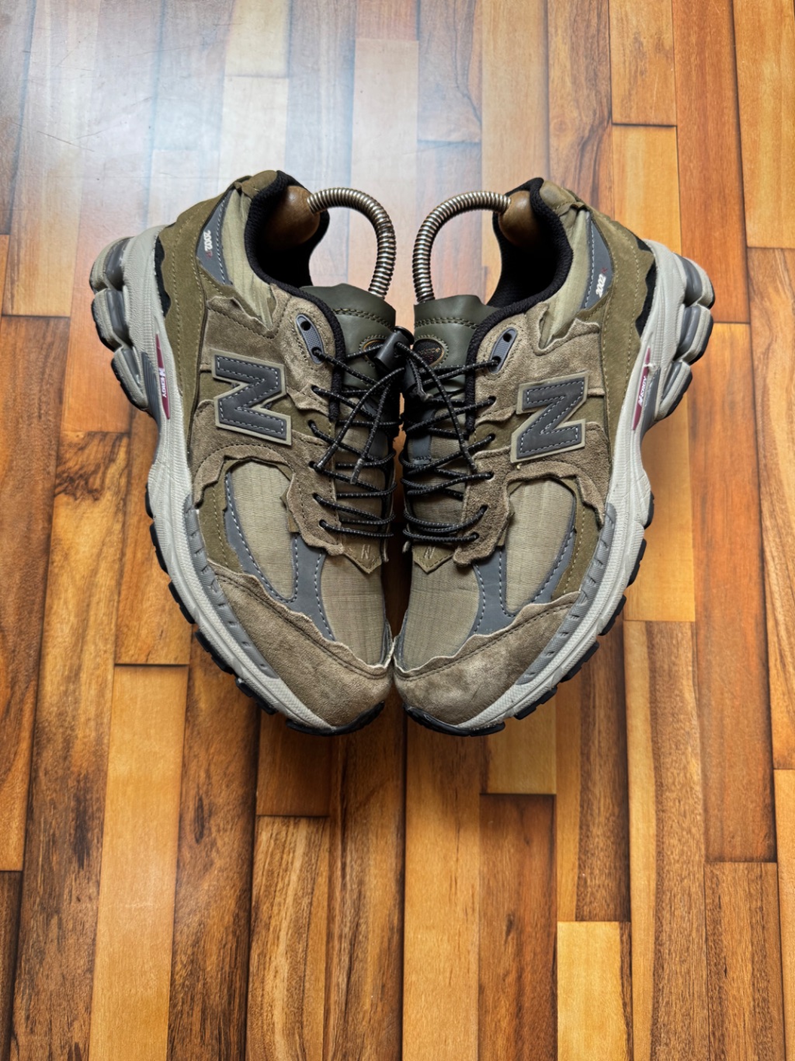 NEWBALANCE 2002R
