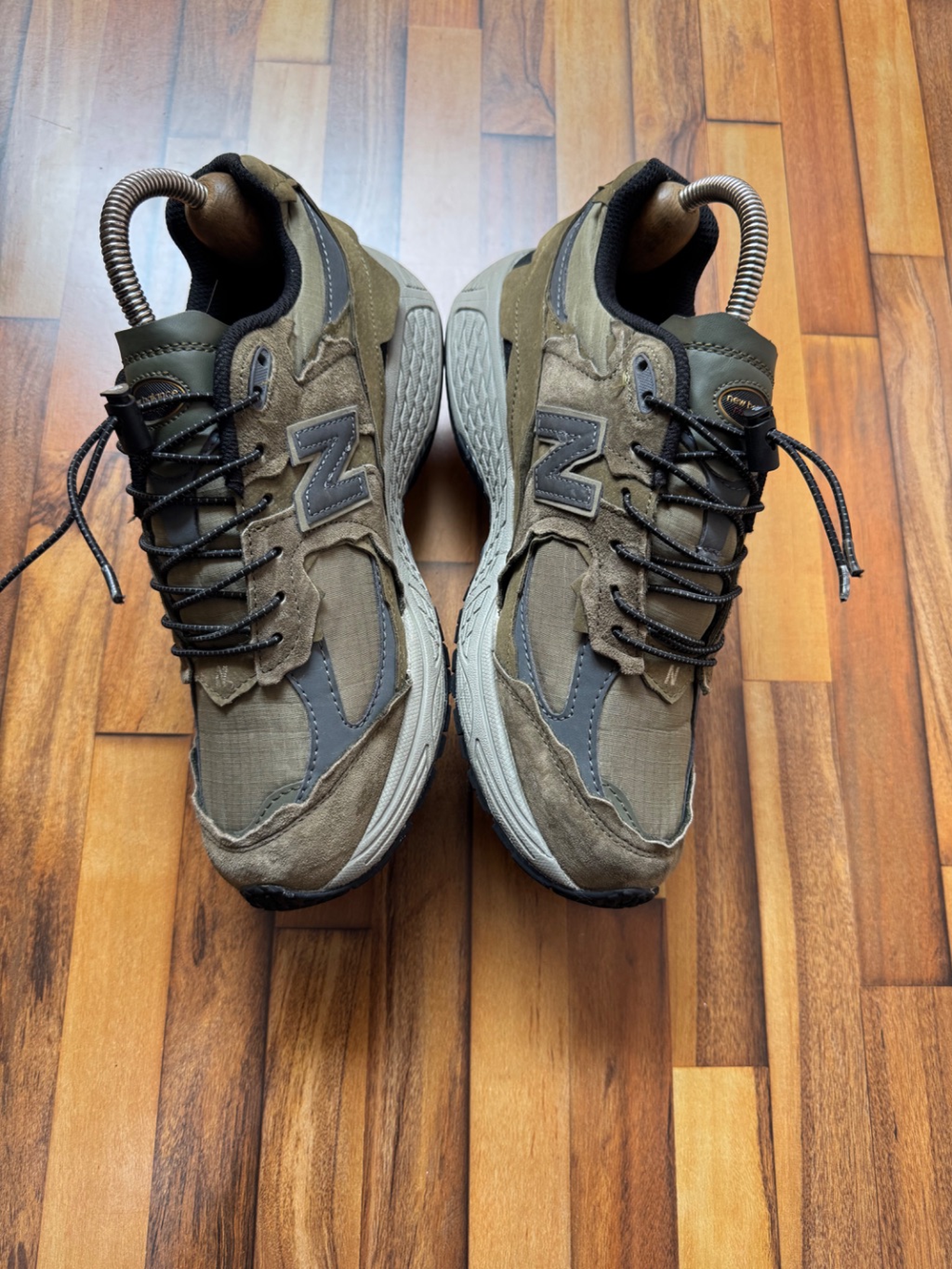 NEWBALANCE 2002R
