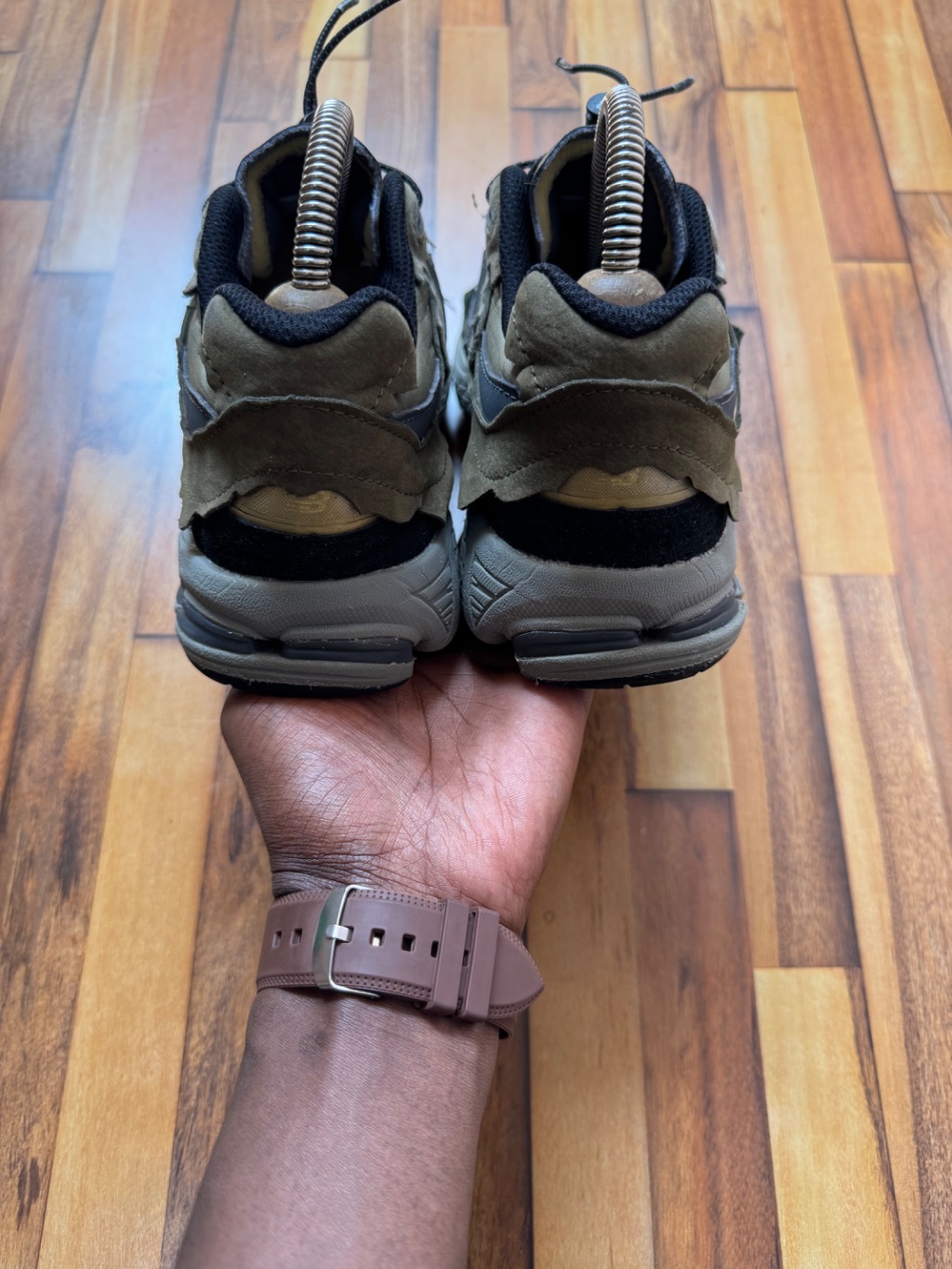 NEWBALANCE 2002R