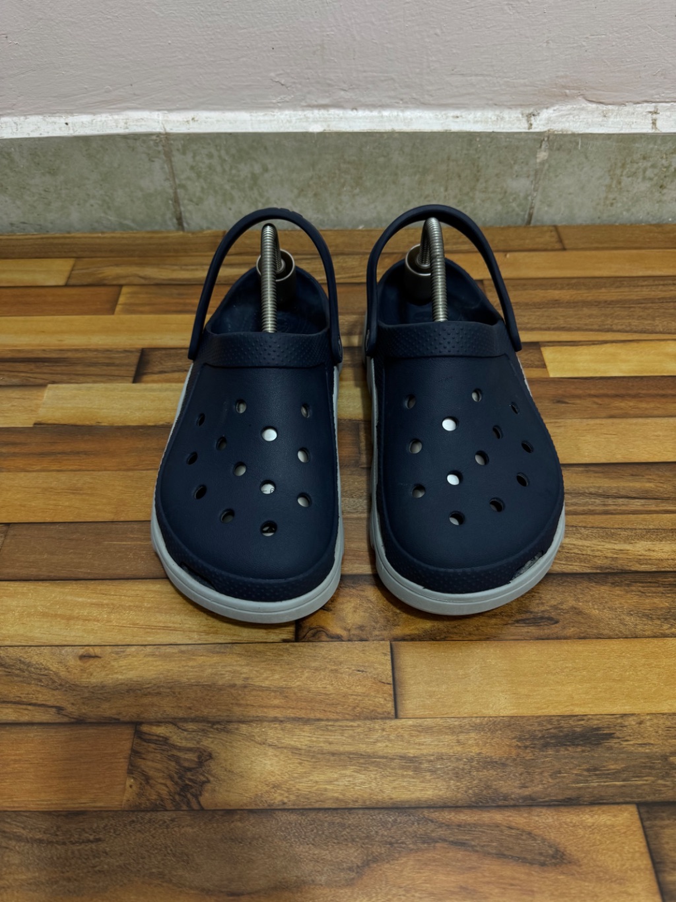 CROCS 💙