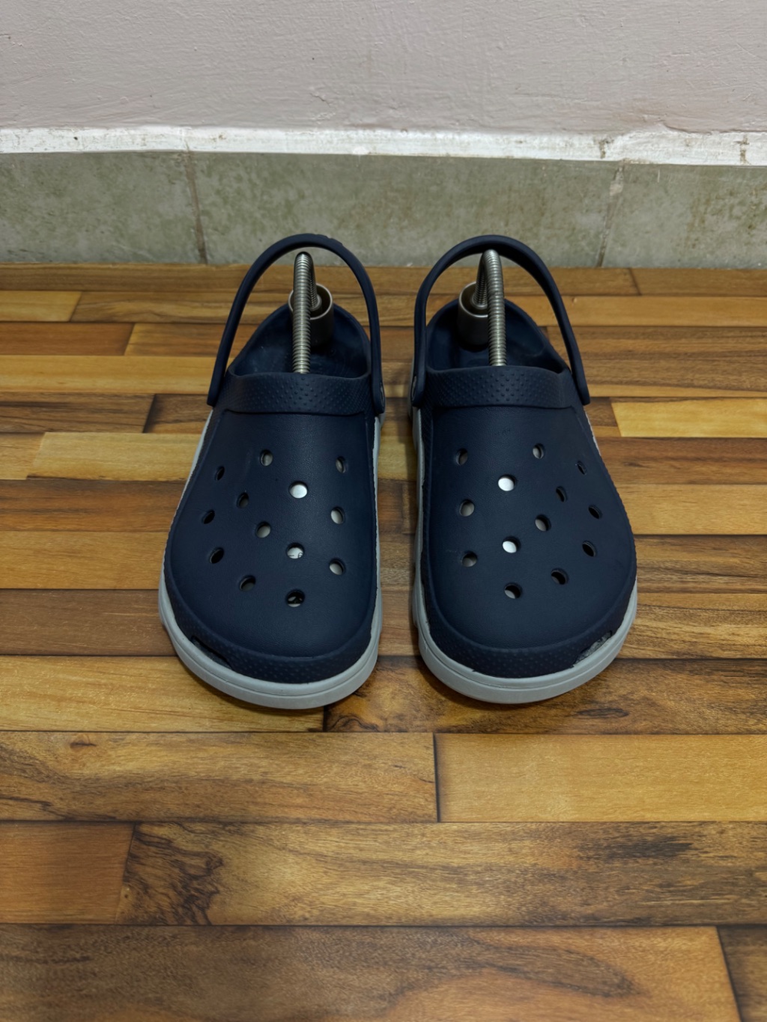 CROCS 💙