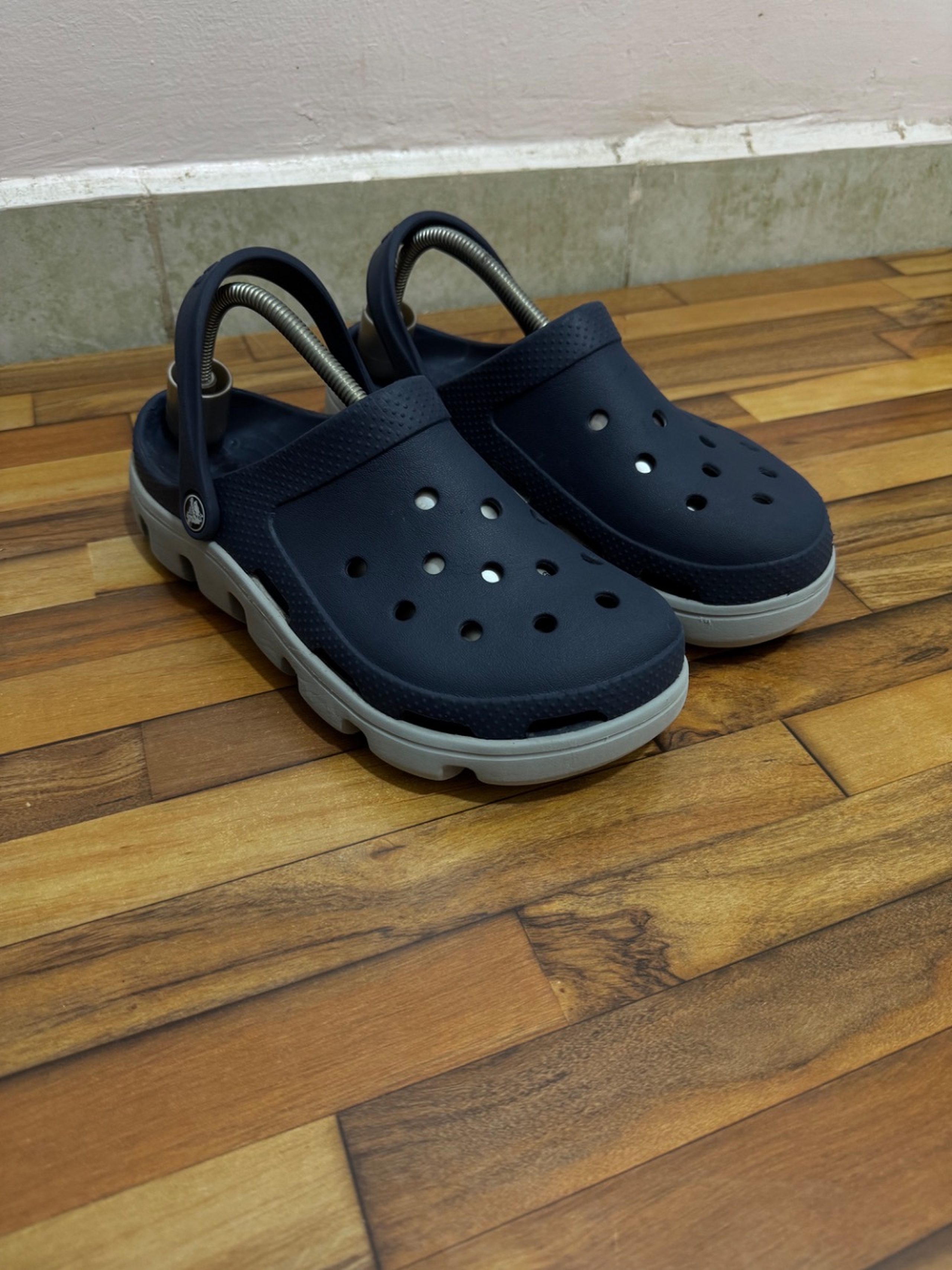 CROCS 💙
