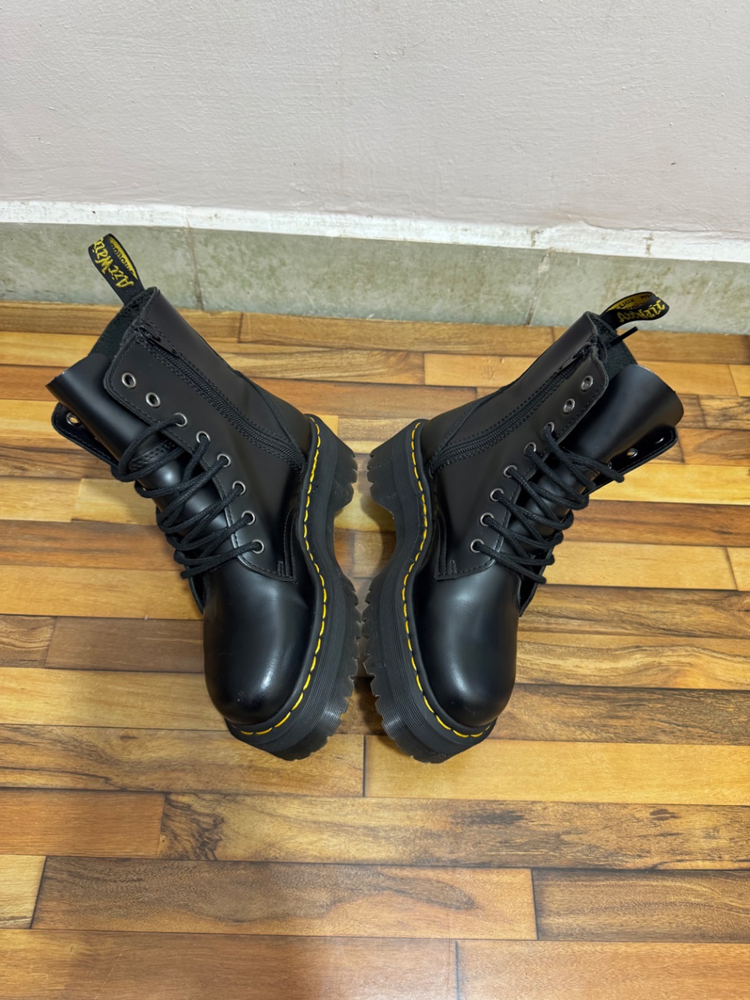DR MARTENS PLATFORM BOOTS 🖤🔥