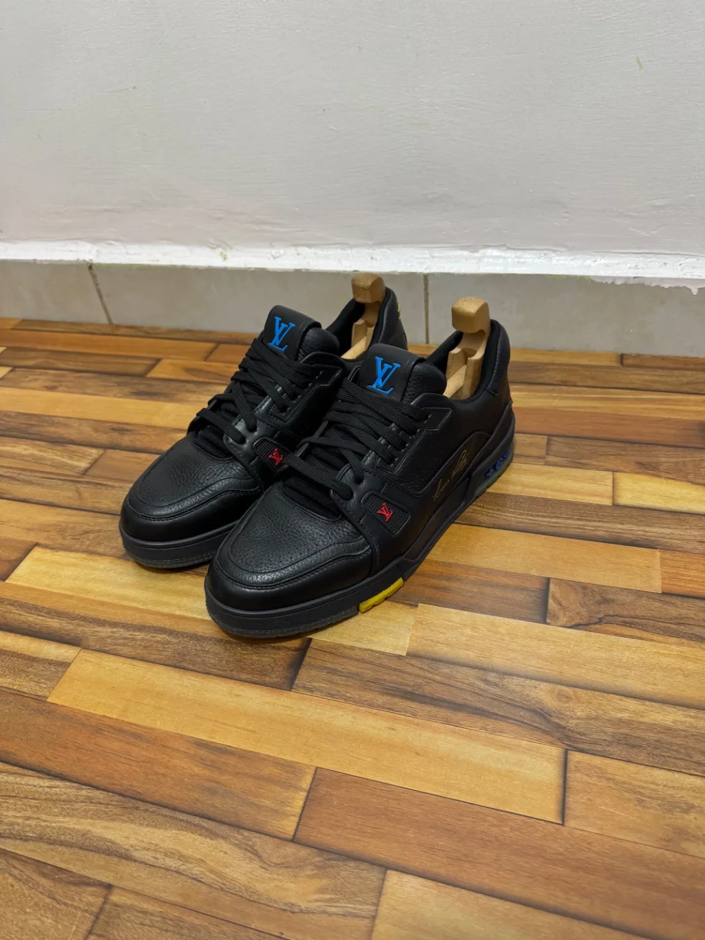 LOUIS VUITTON TRAINERS 🖤