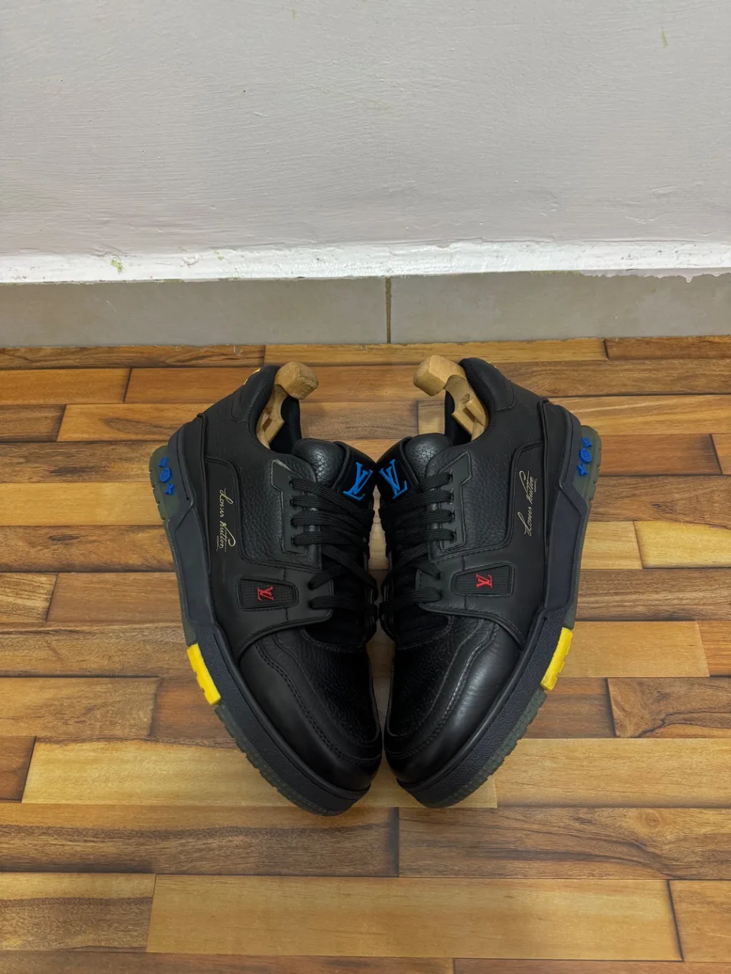 LOUIS VUITTON TRAINERS 🖤