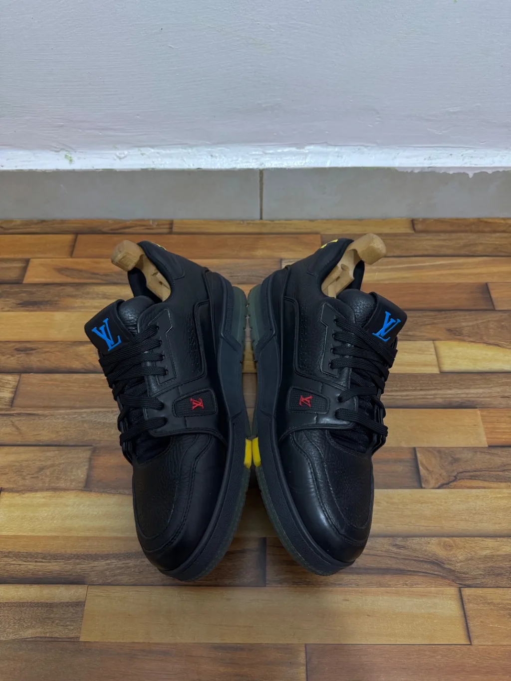 LOUIS VUITTON TRAINERS 🖤