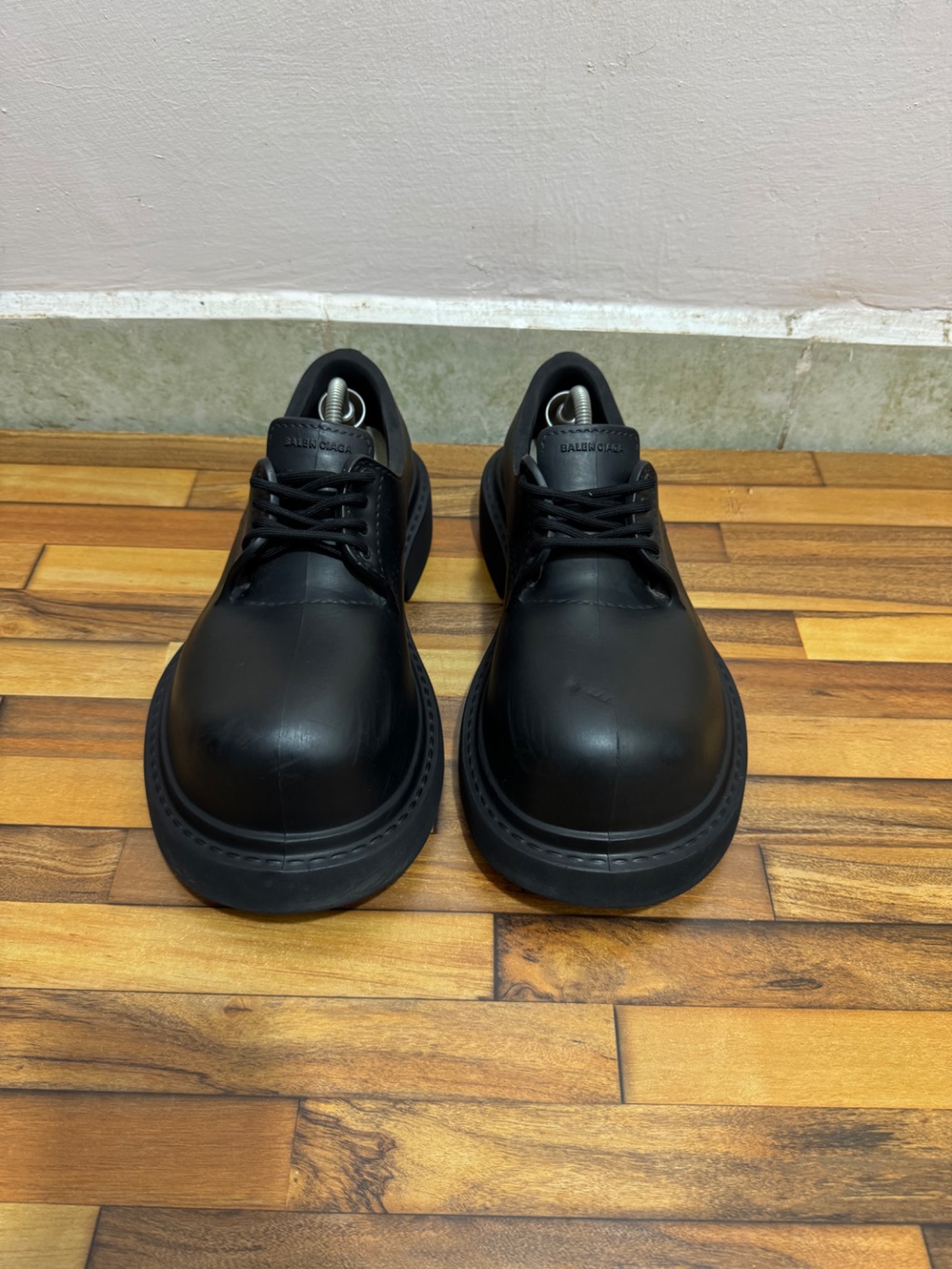 BALENCIAGA STEROID DERBY 🖤