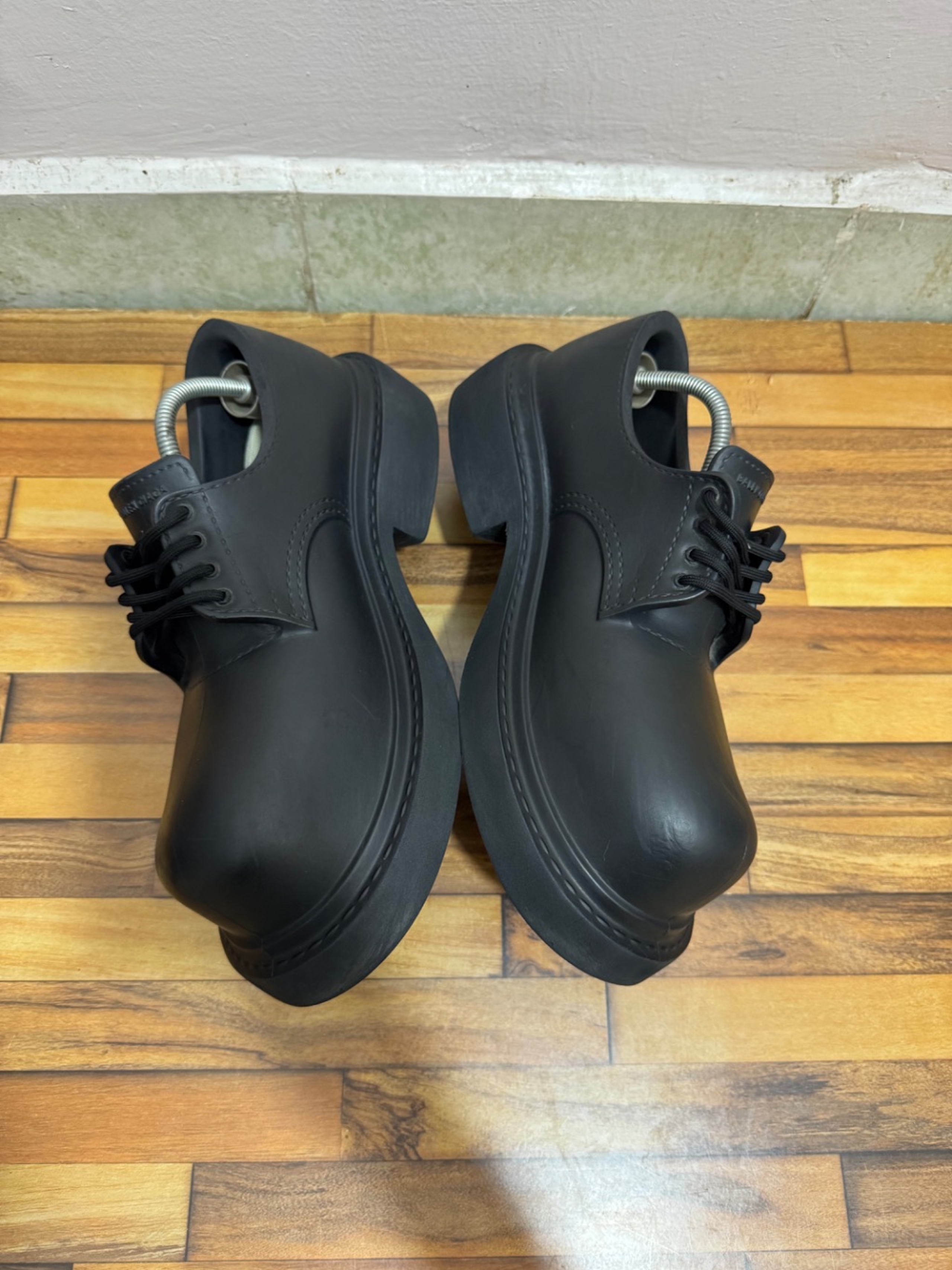 BALENCIAGA STEROID DERBY 🖤