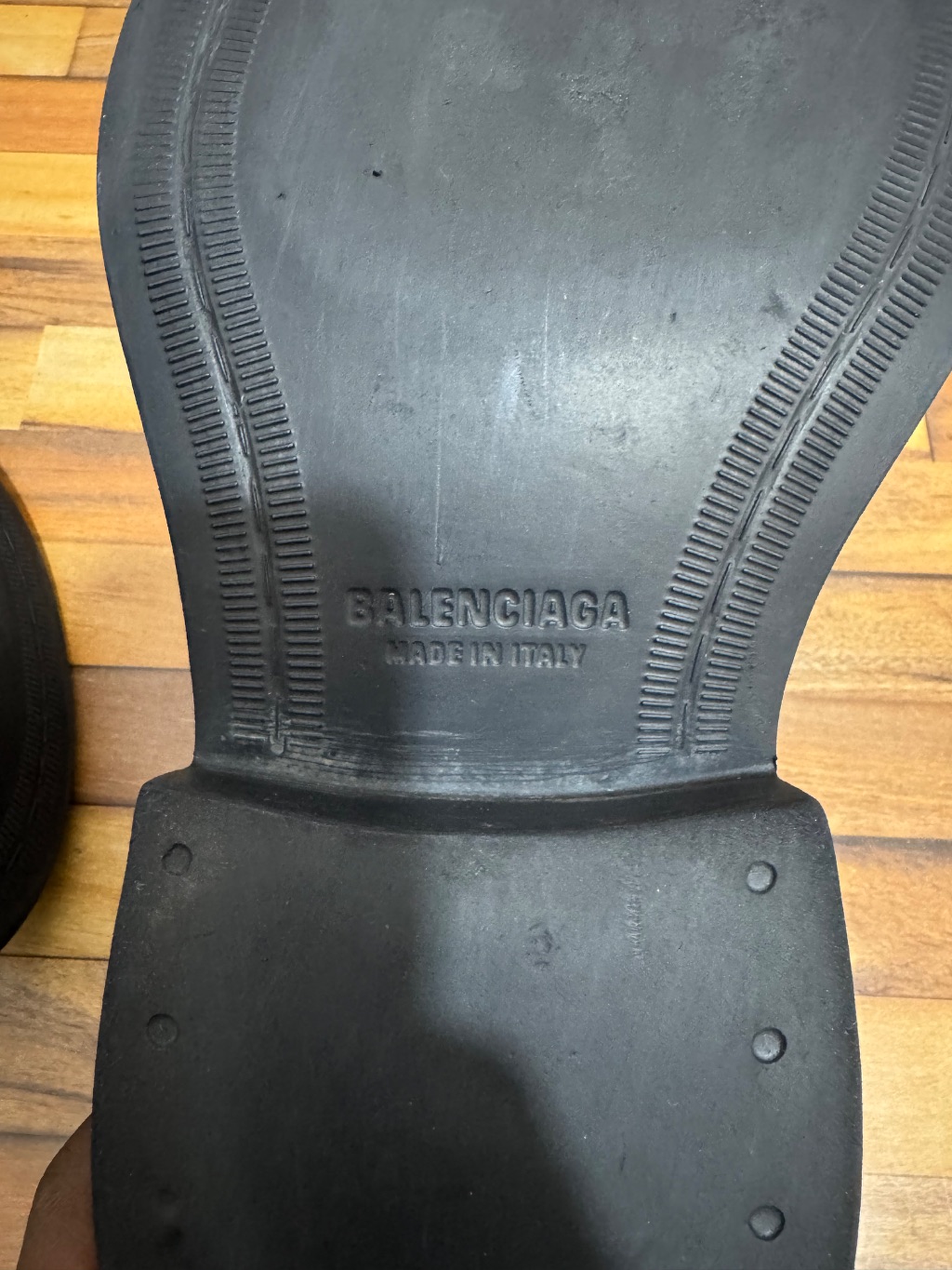 BALENCIAGA STEROID DERBY 🖤