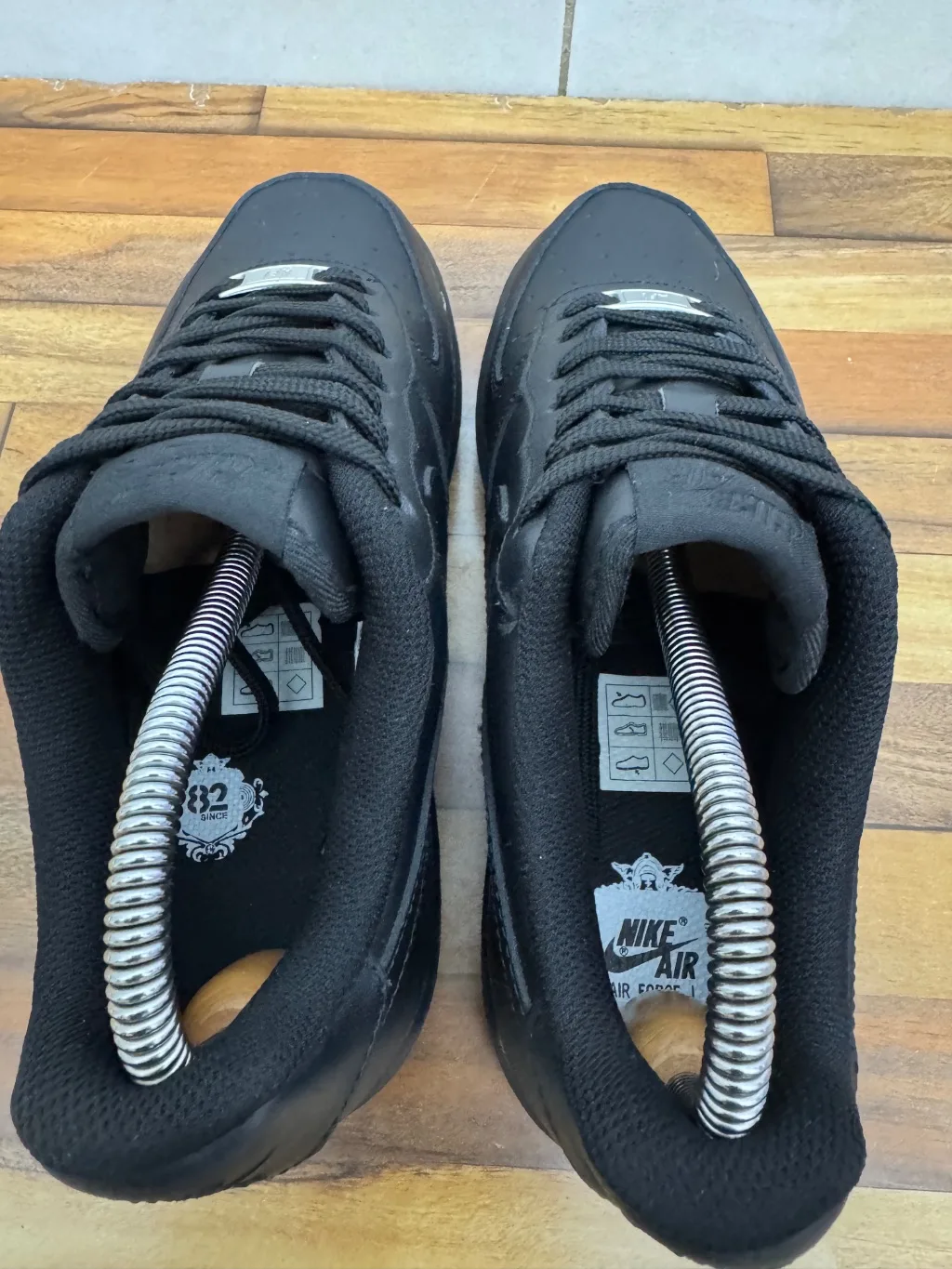 NIKE AIRFORCE 1 🖤