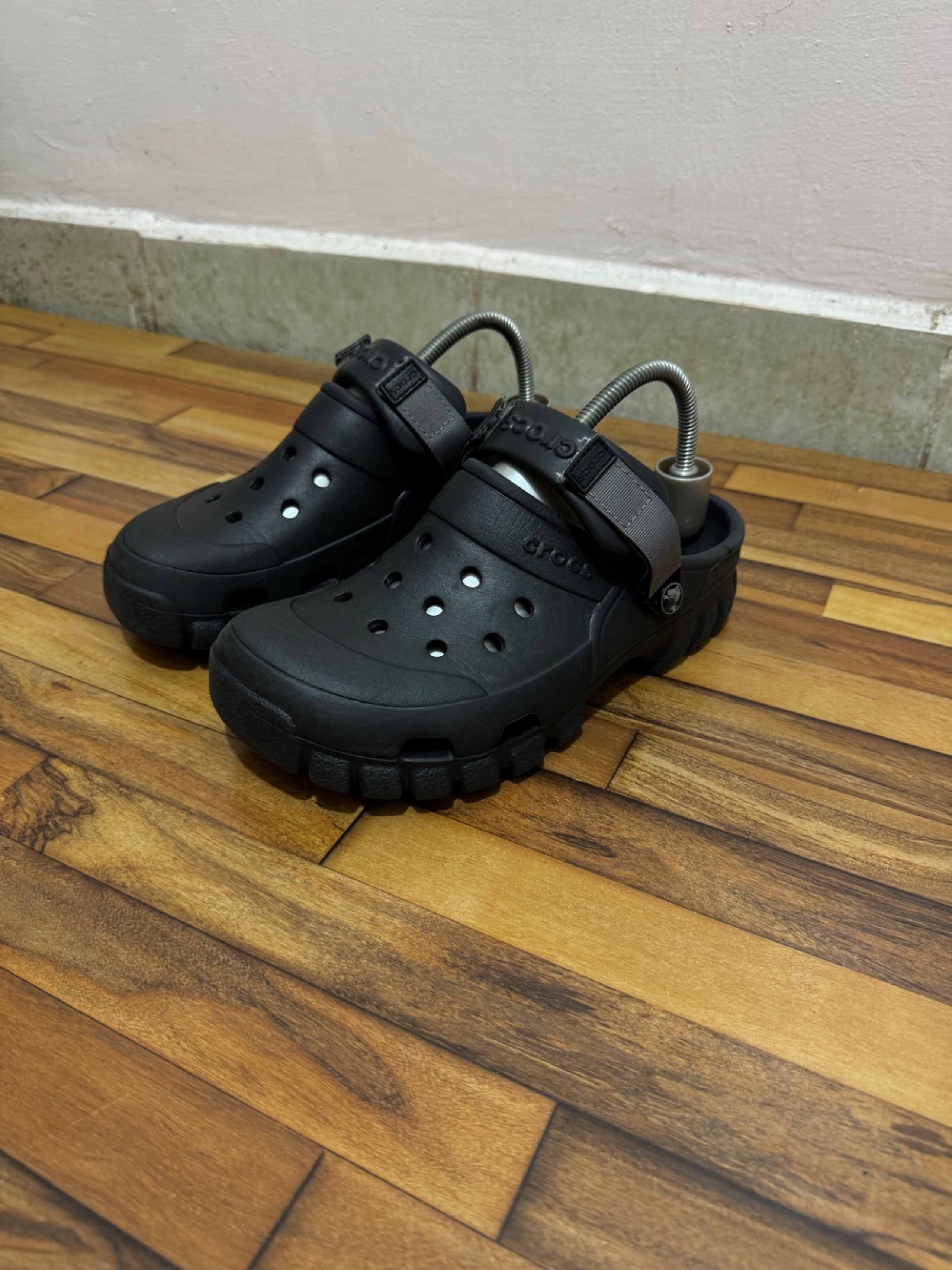 CROCS 🖤