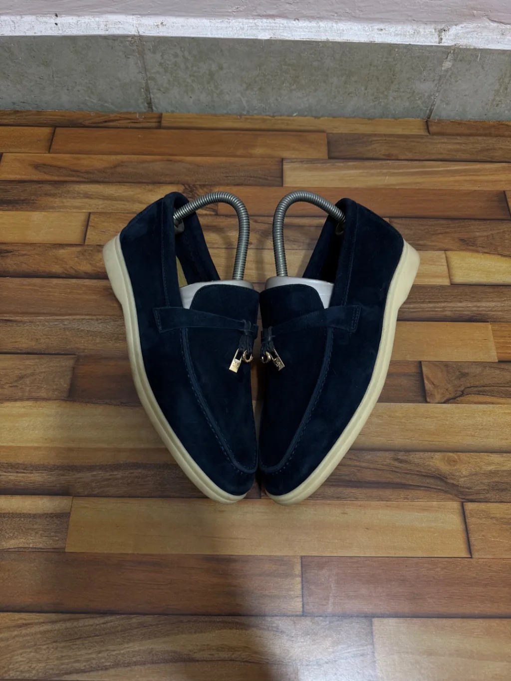 LORO PIANA SUMMER WALK