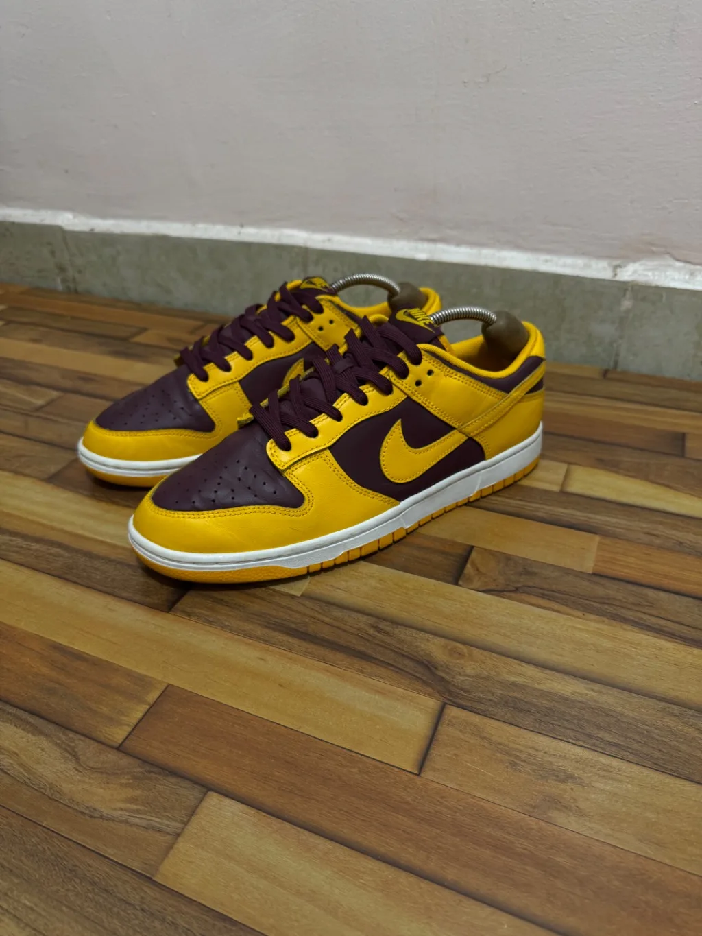 NIKE DUNKS 💛