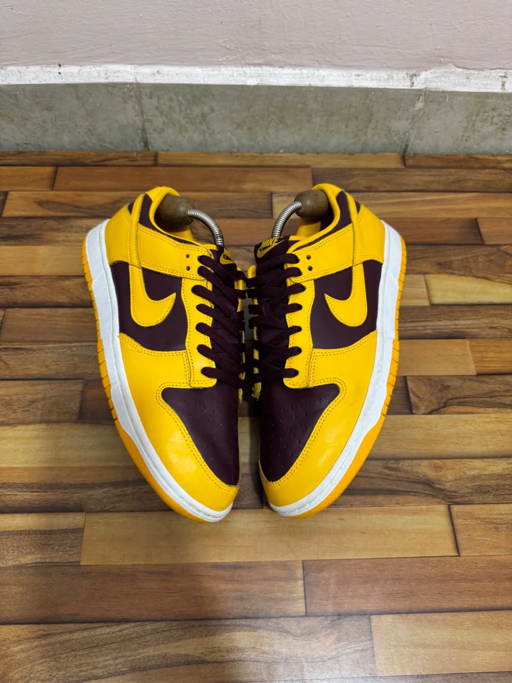 NIKE DUNKS 💛