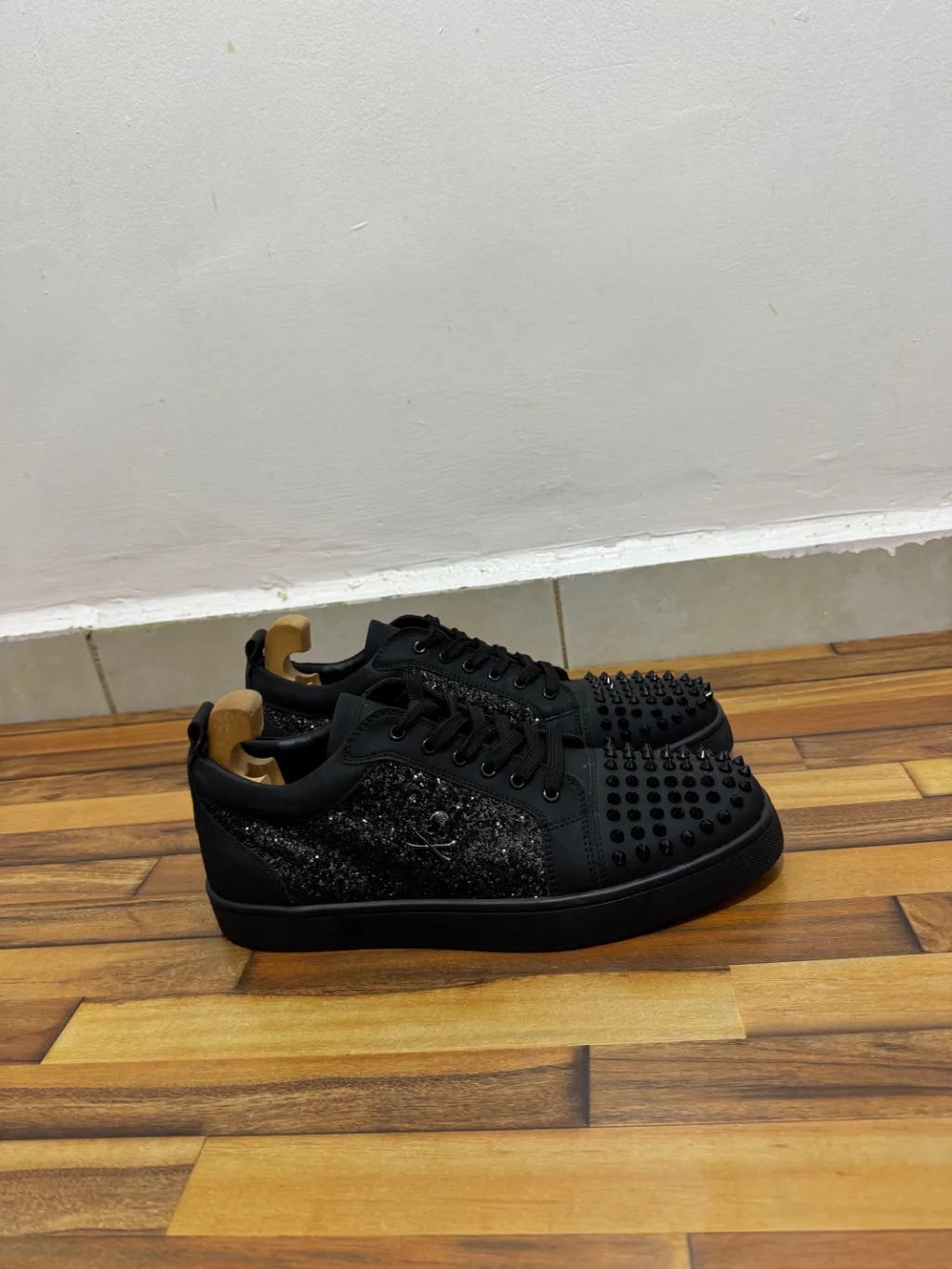 CHRISTIAN LOUBOUTIN 🖤