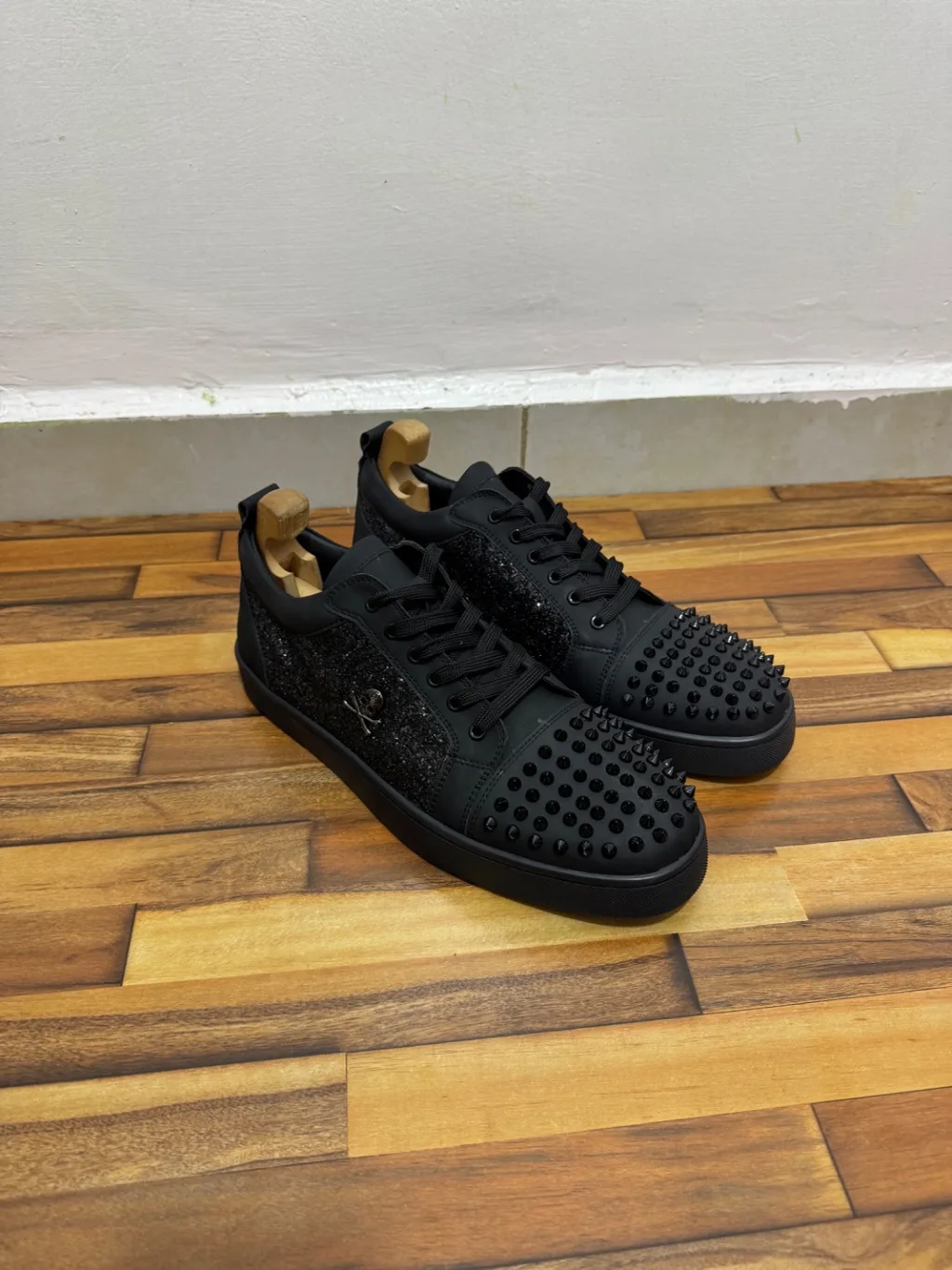 CHRISTIAN LOUBOUTIN 🖤