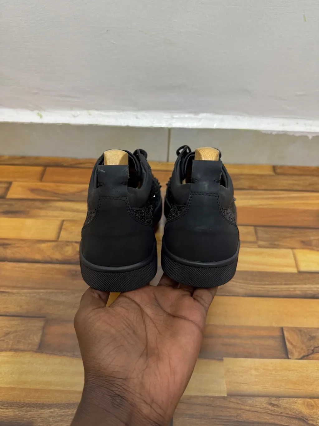 CHRISTIAN LOUBOUTIN 🖤