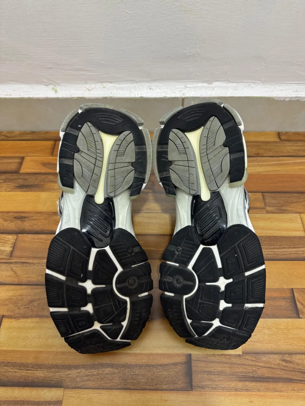 BALENCIAGA RUNNER